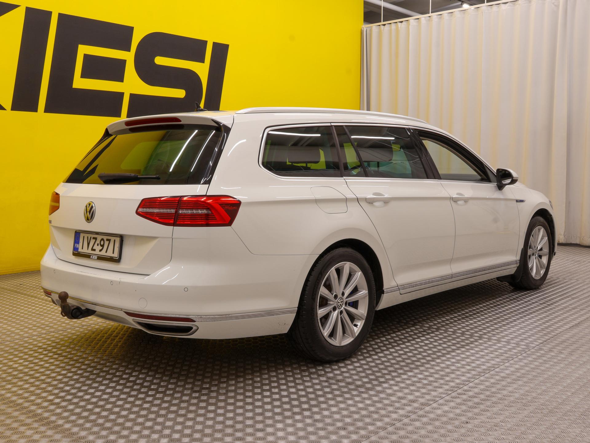 Pienoiskuva 3: 2017 Volkswagen Passat