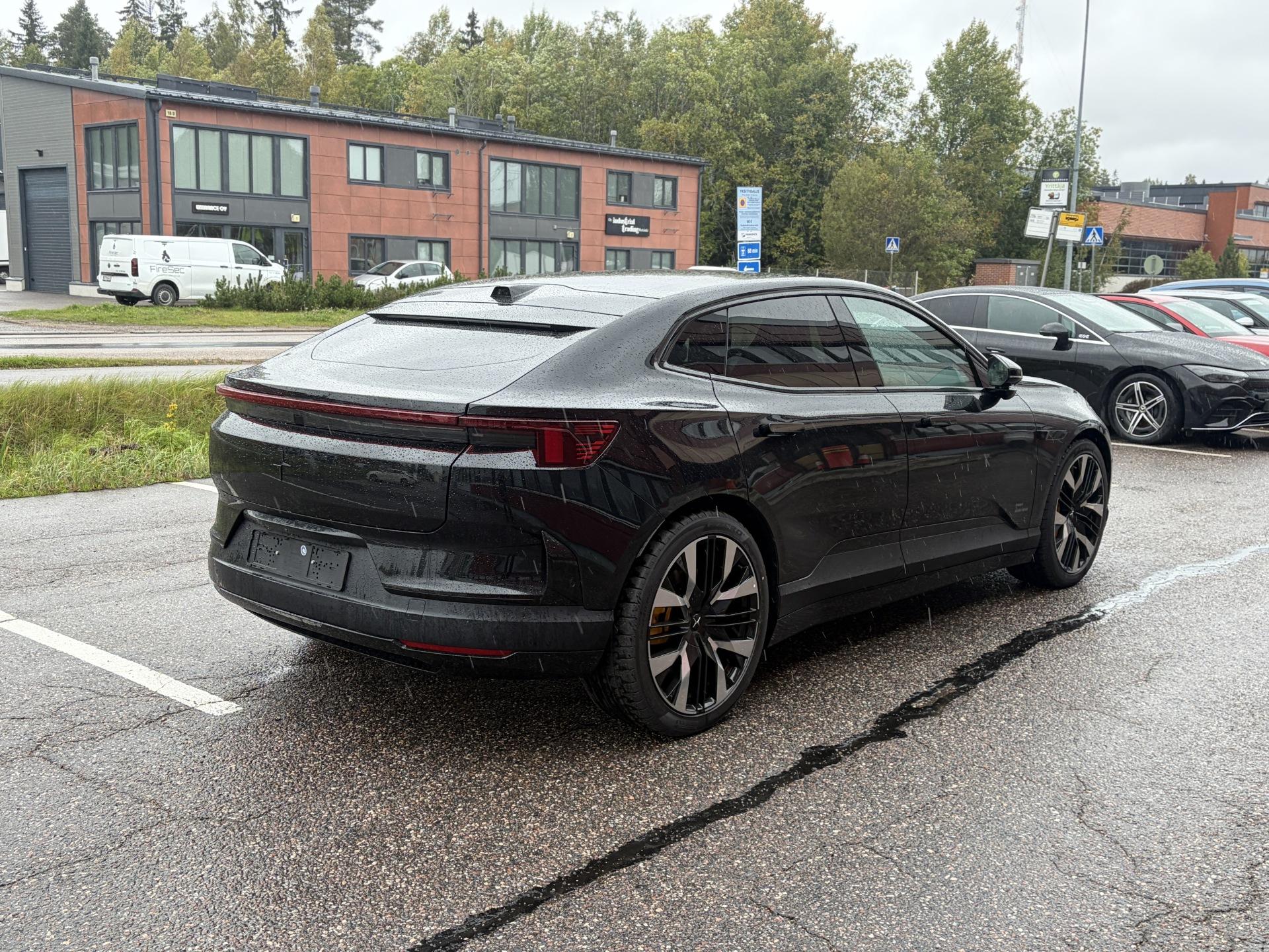 Näytä kaikki kuvat: 2026 Polestar 4