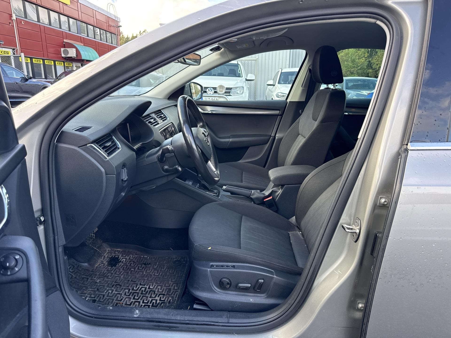 Skoda Octavia 2019, kuva 7/28
