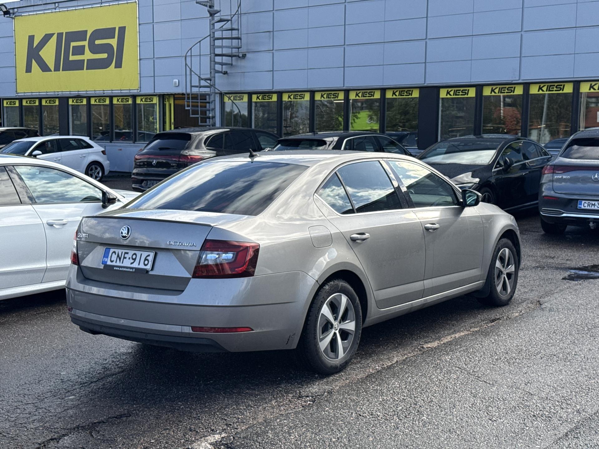 Skoda Octavia 2019, kuva 5/28