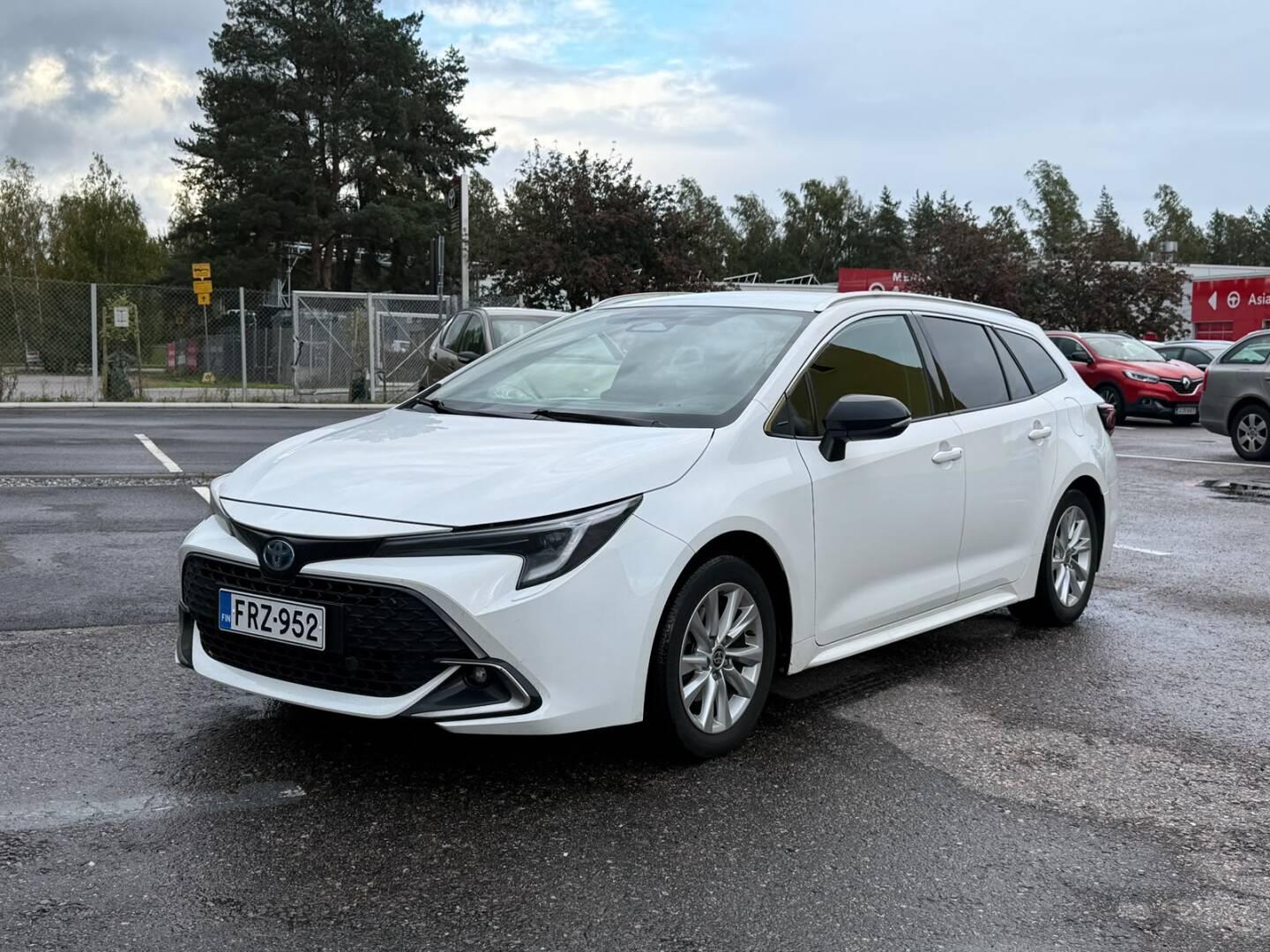 Pienoiskuva 3: 2024 Toyota Corolla