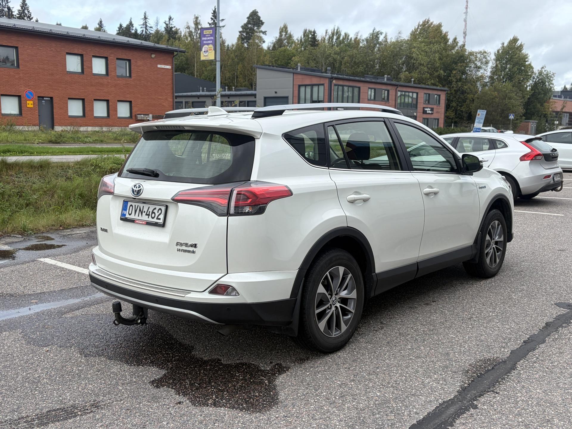 Näytä kaikki kuvat: 2017 Toyota RAV4