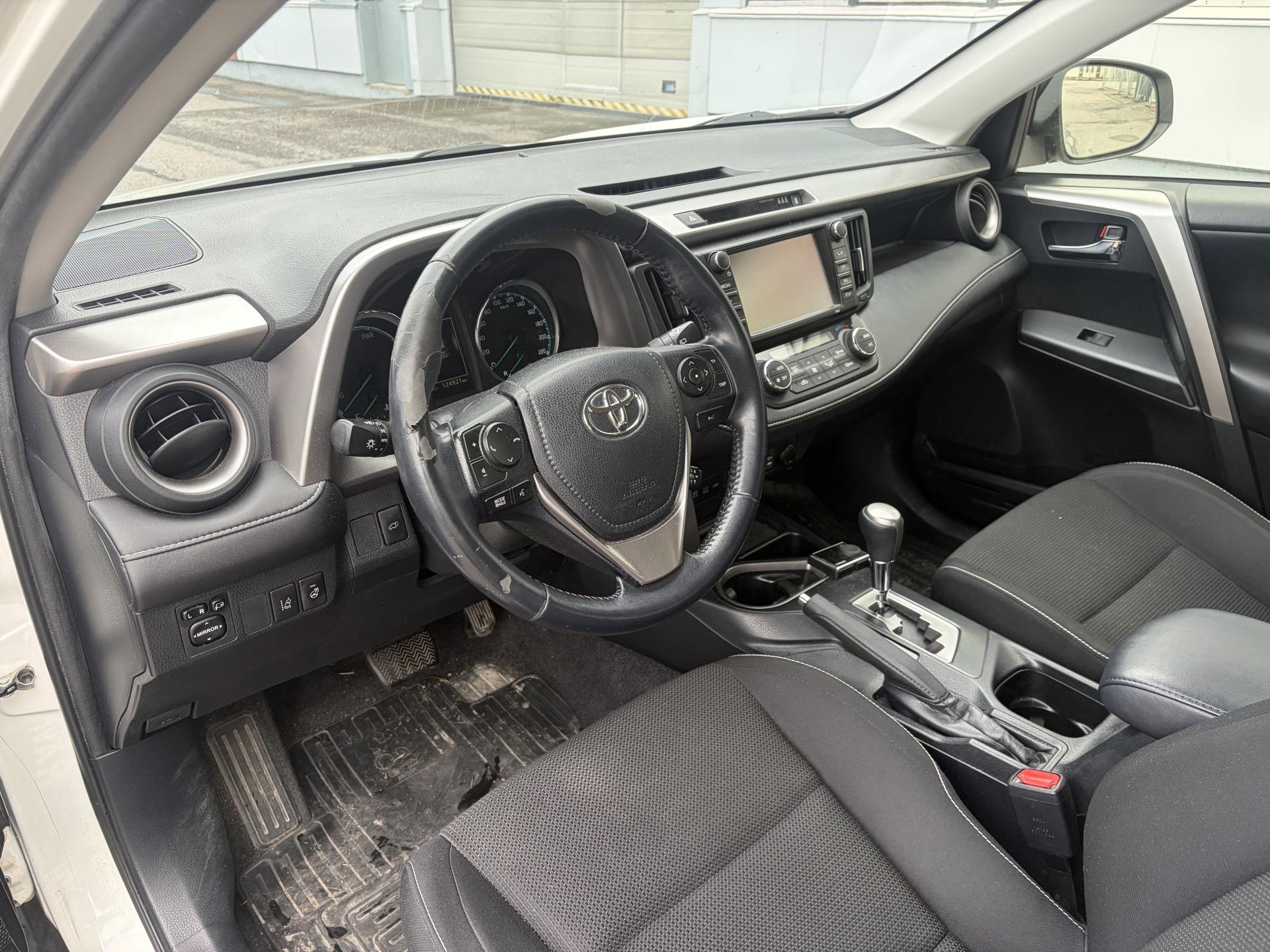 Toyota RAV4 2,5 Hybrid AWD Active 2017, kuva 6/29