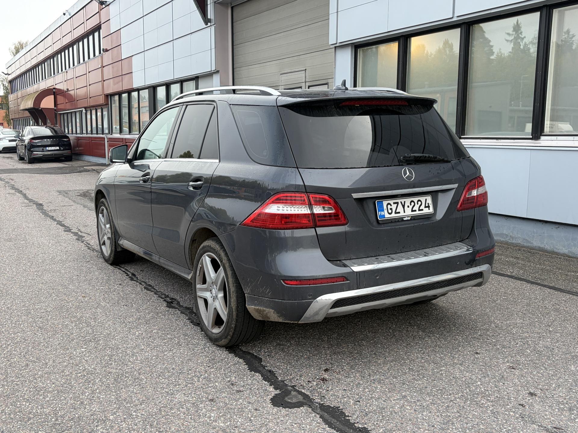 Mercedes-Benz ML 2012, kuva 5/33