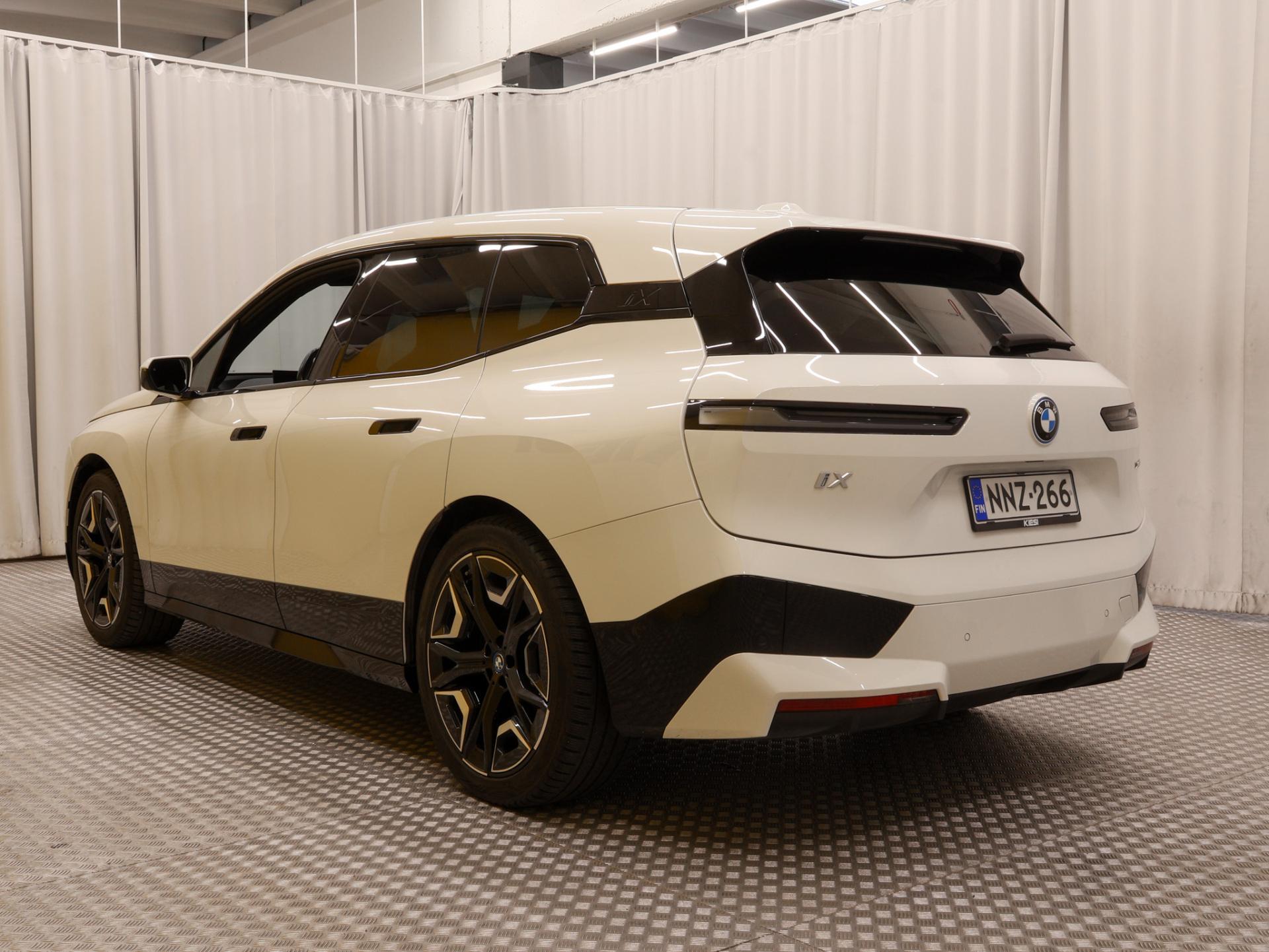 BMW iX xDrive40 Sport Package 2022, kuva 5/39