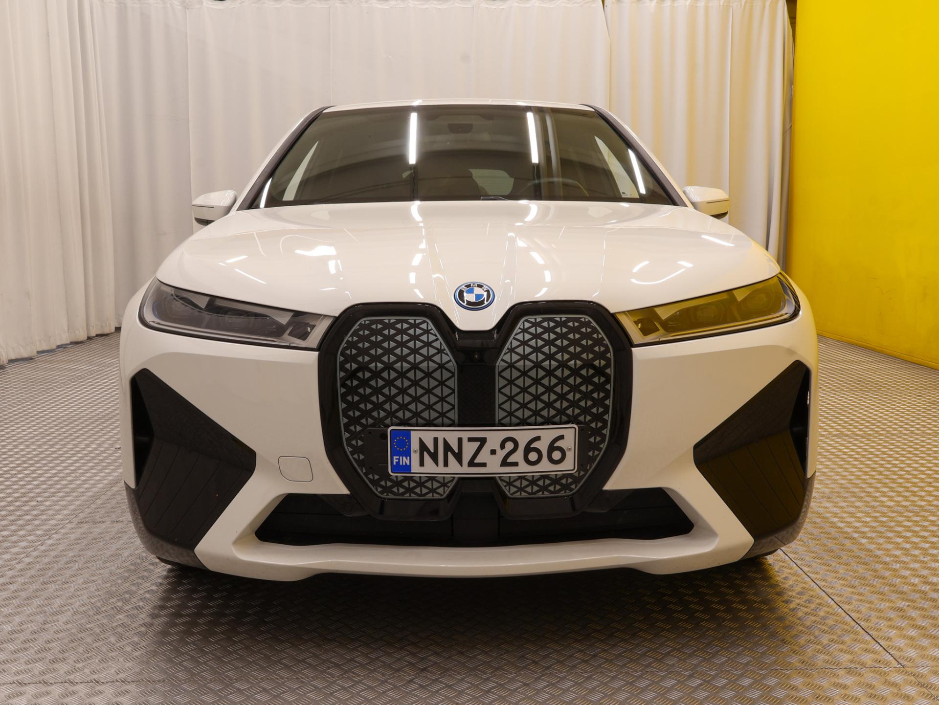 BMW iX xDrive40 Sport Package 2022, kuva 7/39