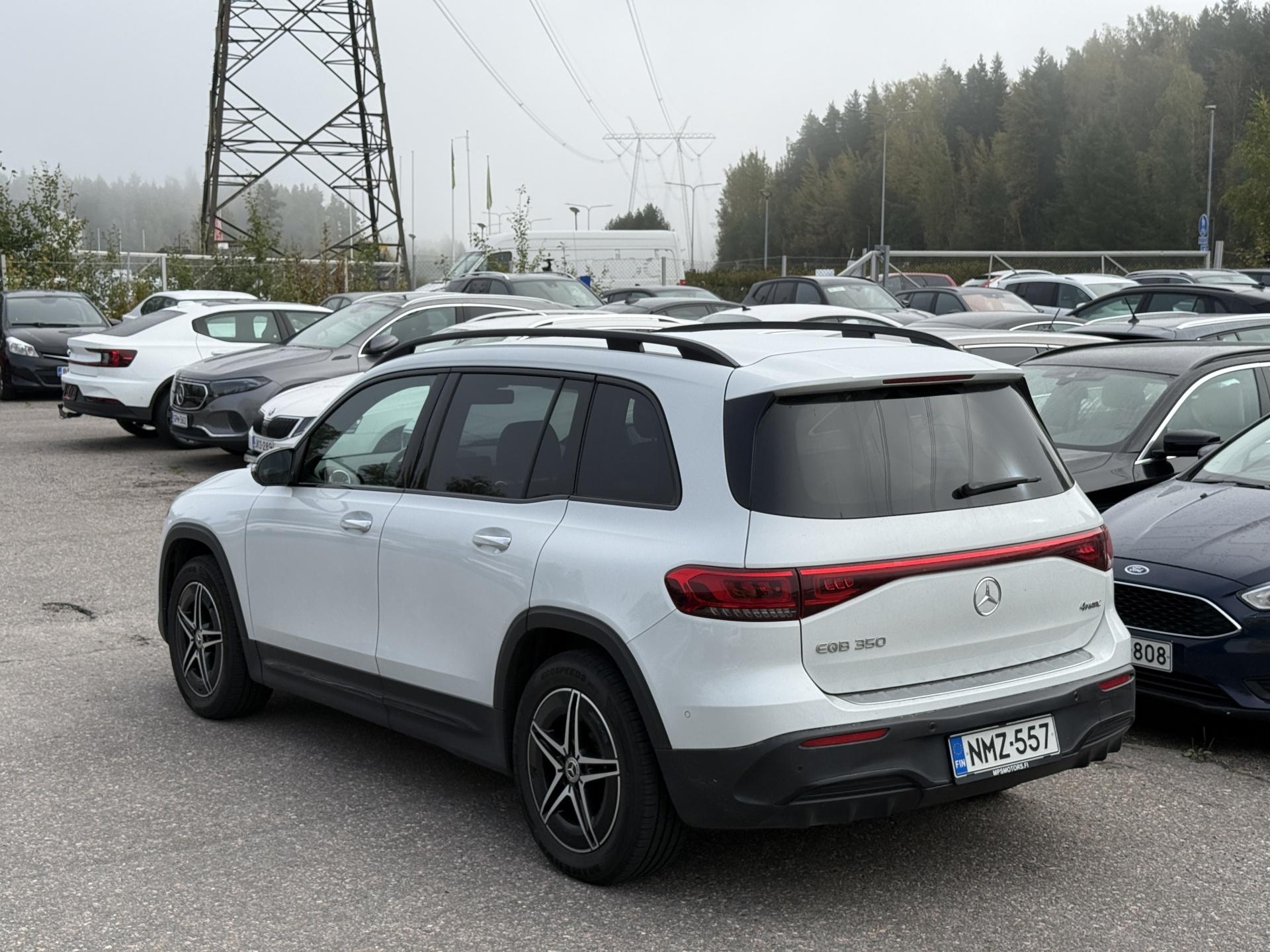 Näytä kaikki kuvat: 2022 Mercedes-Benz EQB
