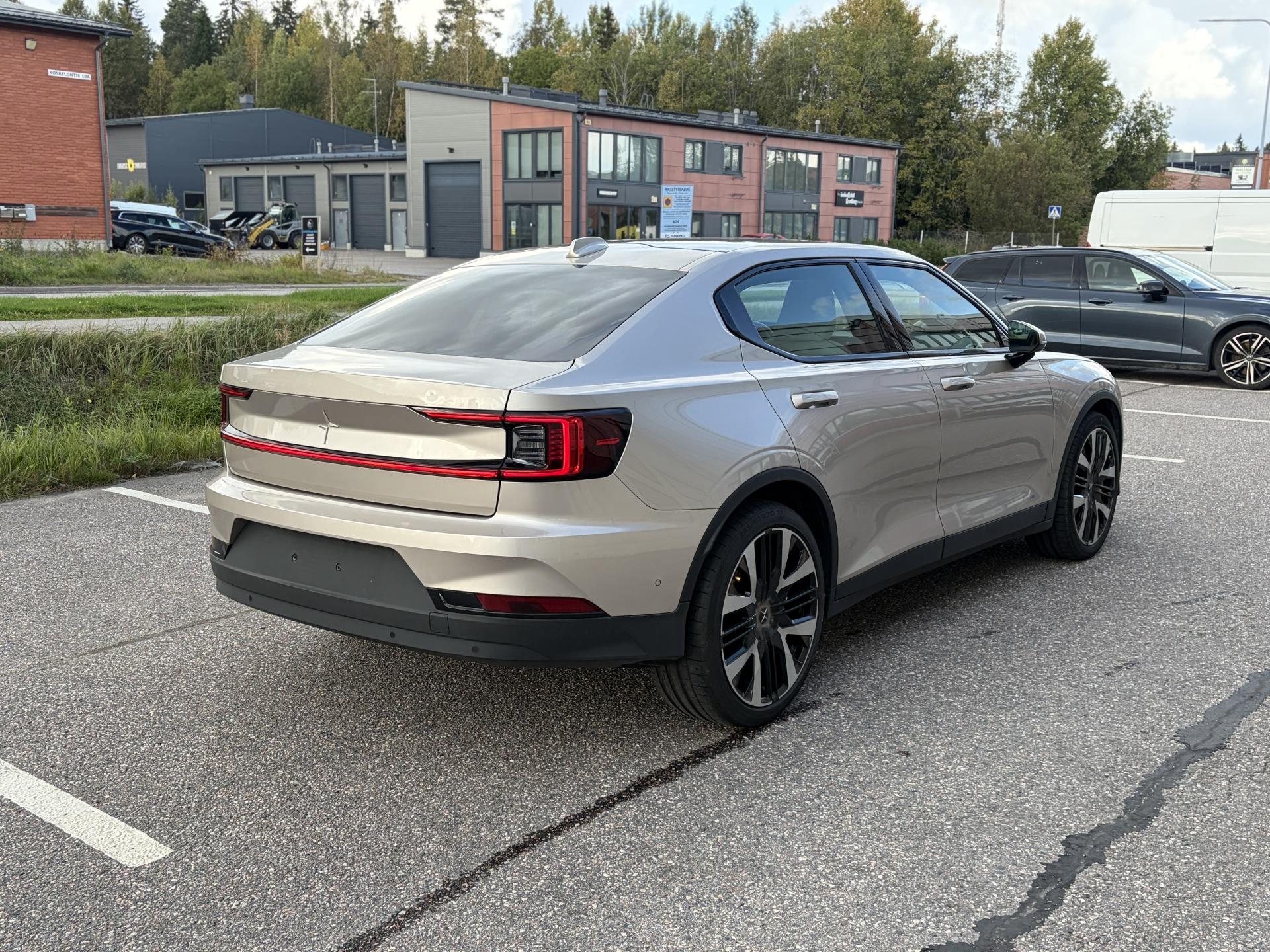 Näytä kaikki kuvat: 2025 Polestar 2