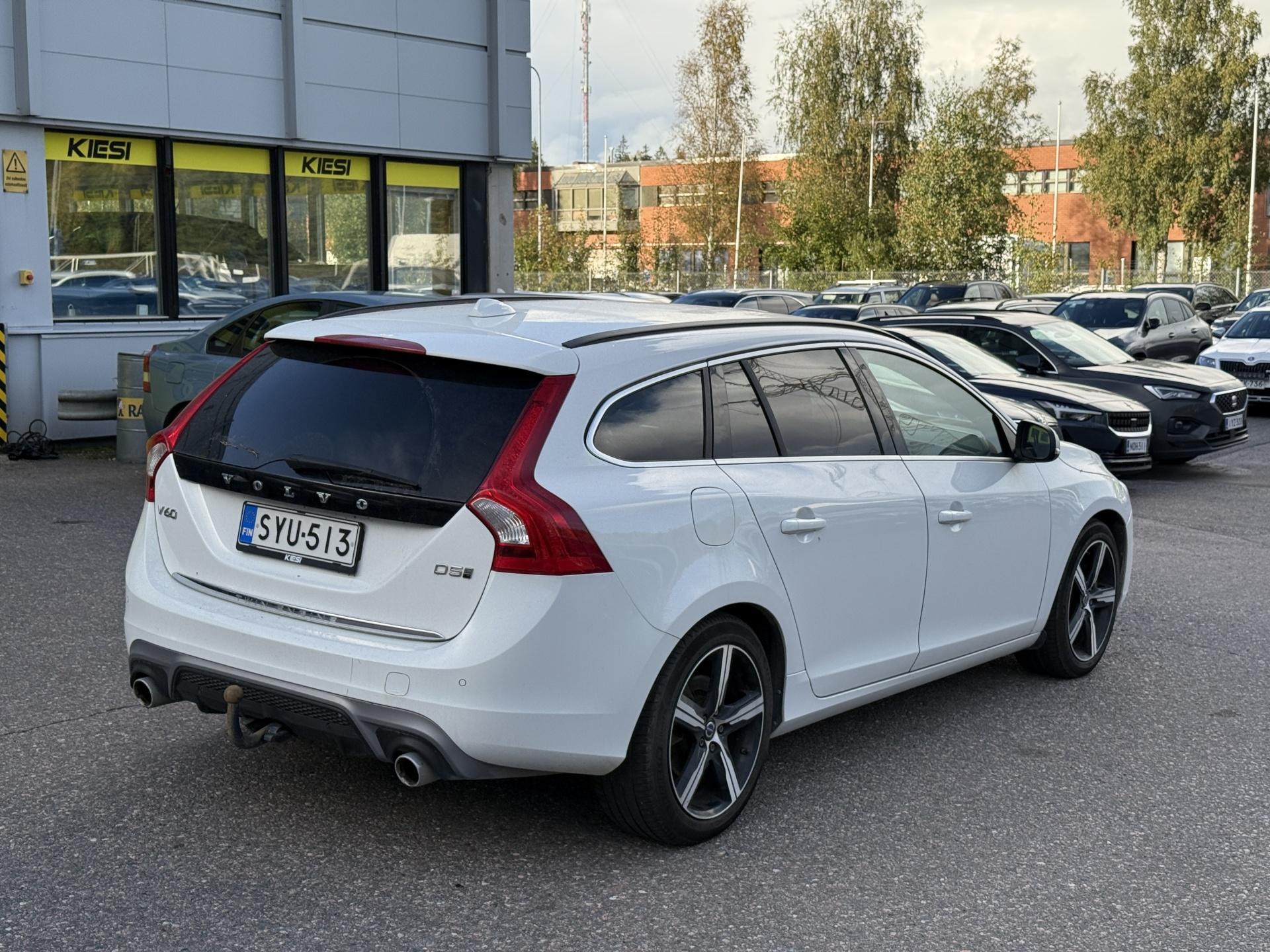 Näytä kaikki kuvat: 2017 Volvo V60