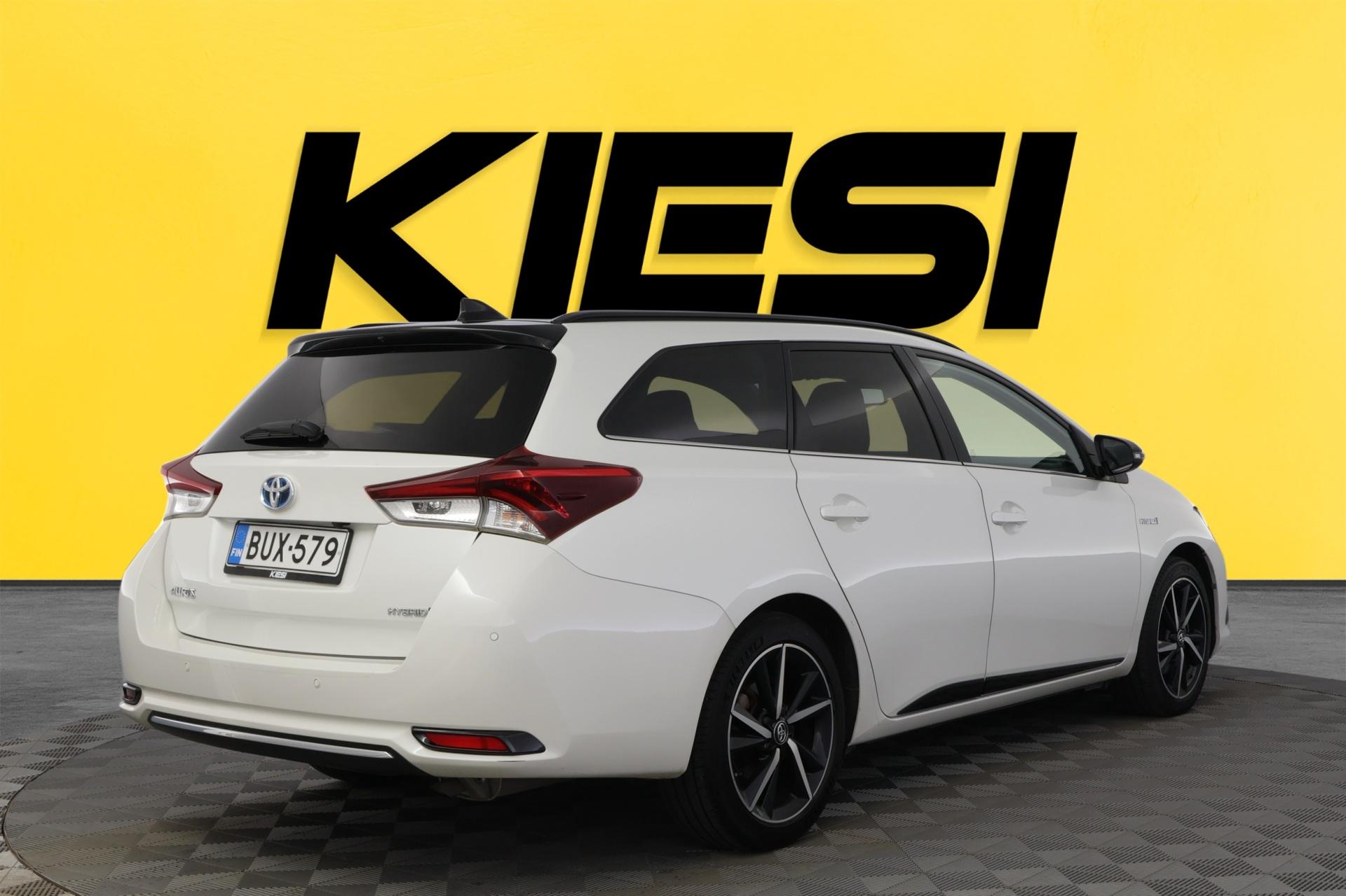 Toyota Auris 2018, photo 3/30