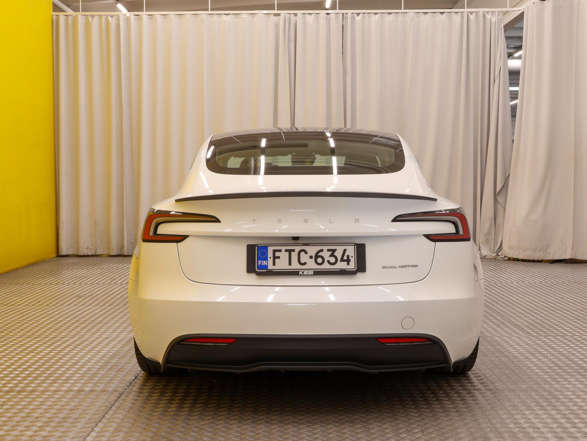 Näytä kaikki kuvat: 2024 Tesla Model 3