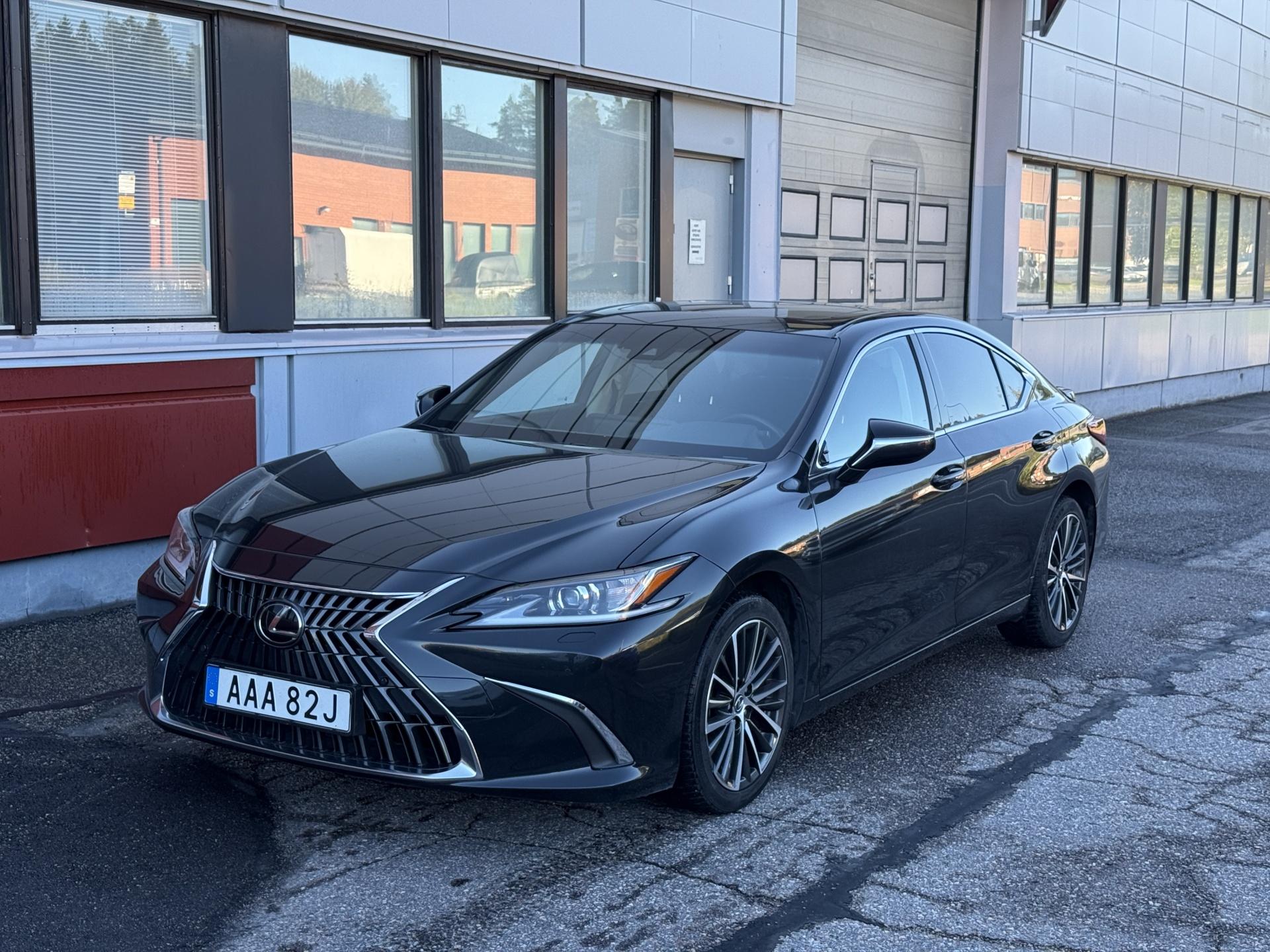 Pienoiskuva 3: 2024 Lexus ES