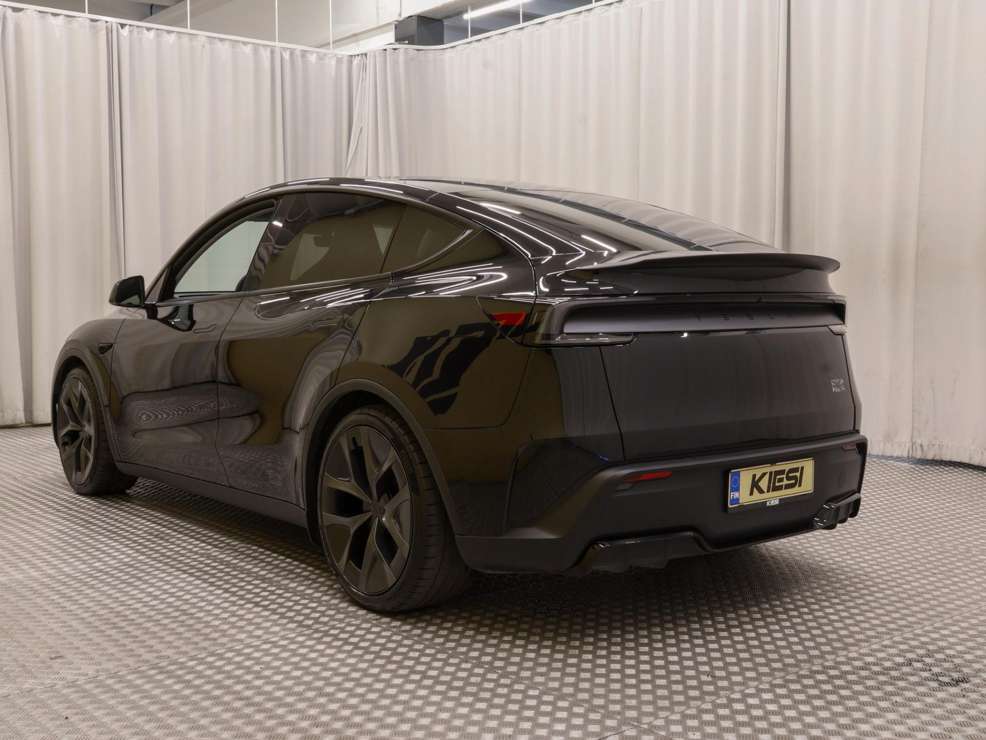 Tesla Model Y Performance AWD Juniper 2026, kuva 5/32