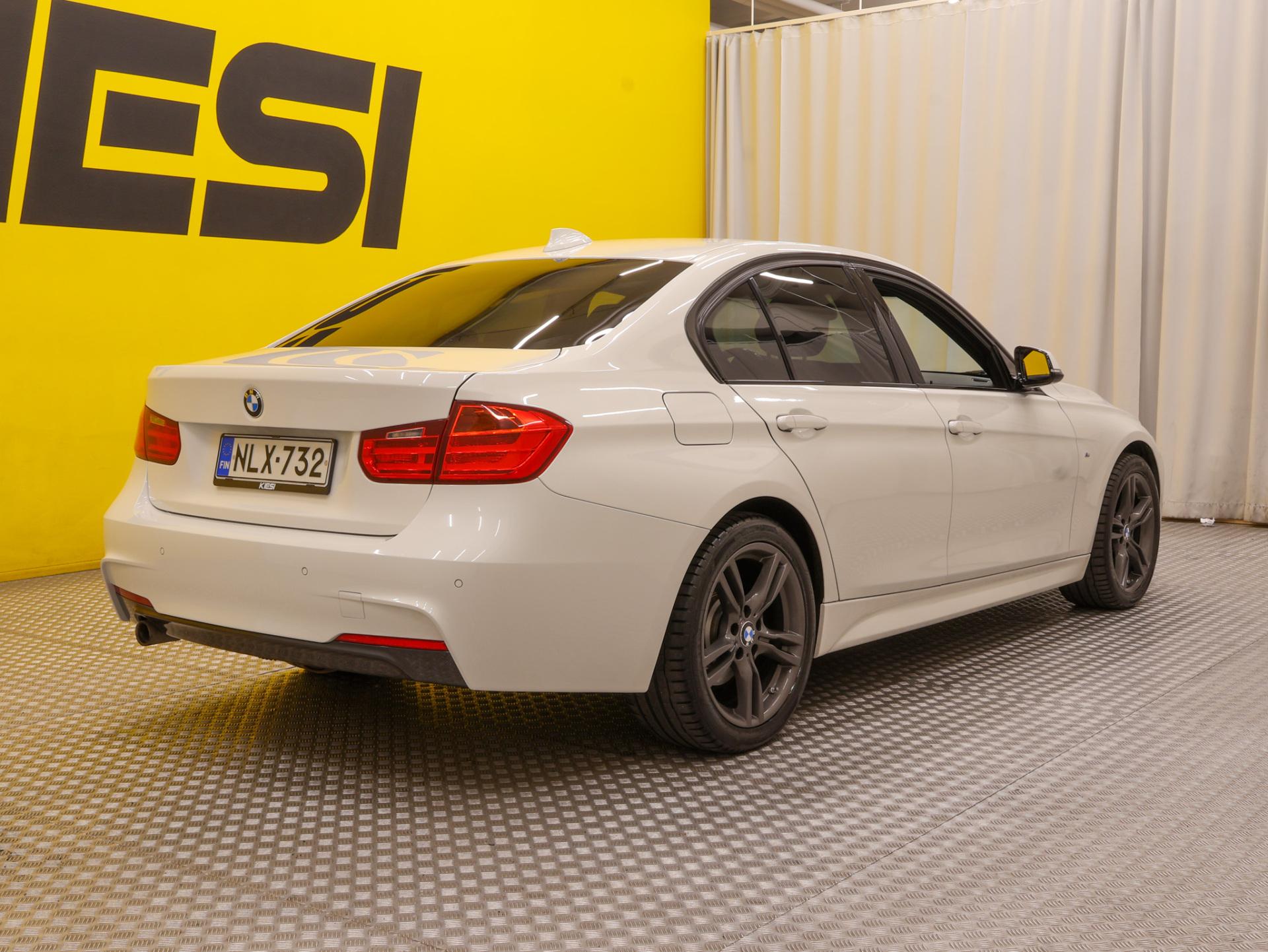 BMW 320 F30 A xDrive M-Sport 2015, kuva 3/28