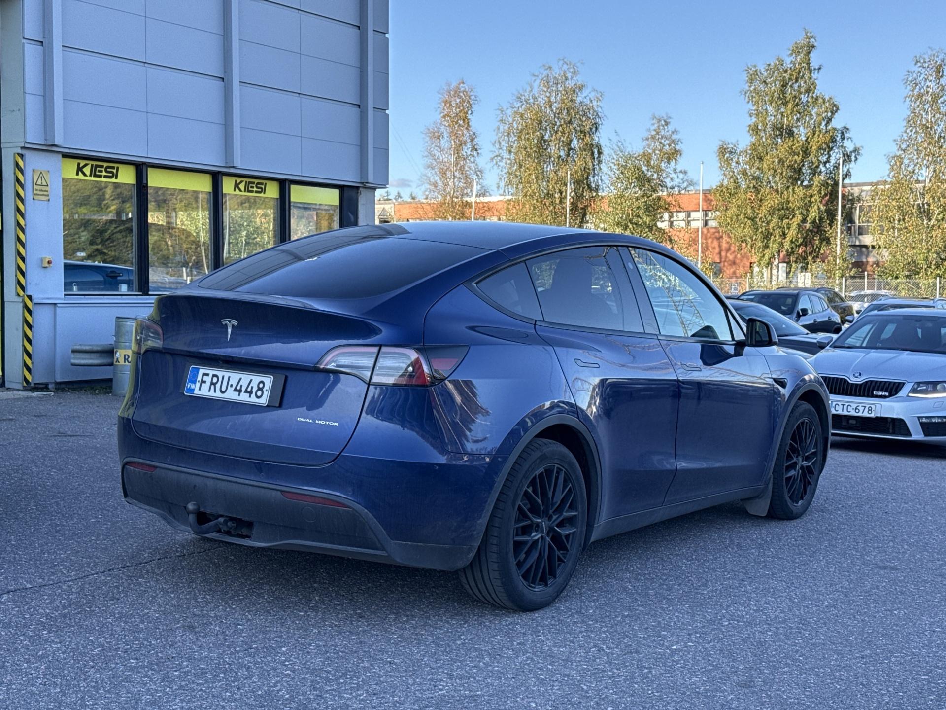 Näytä kaikki kuvat: 2022 Tesla Model Y