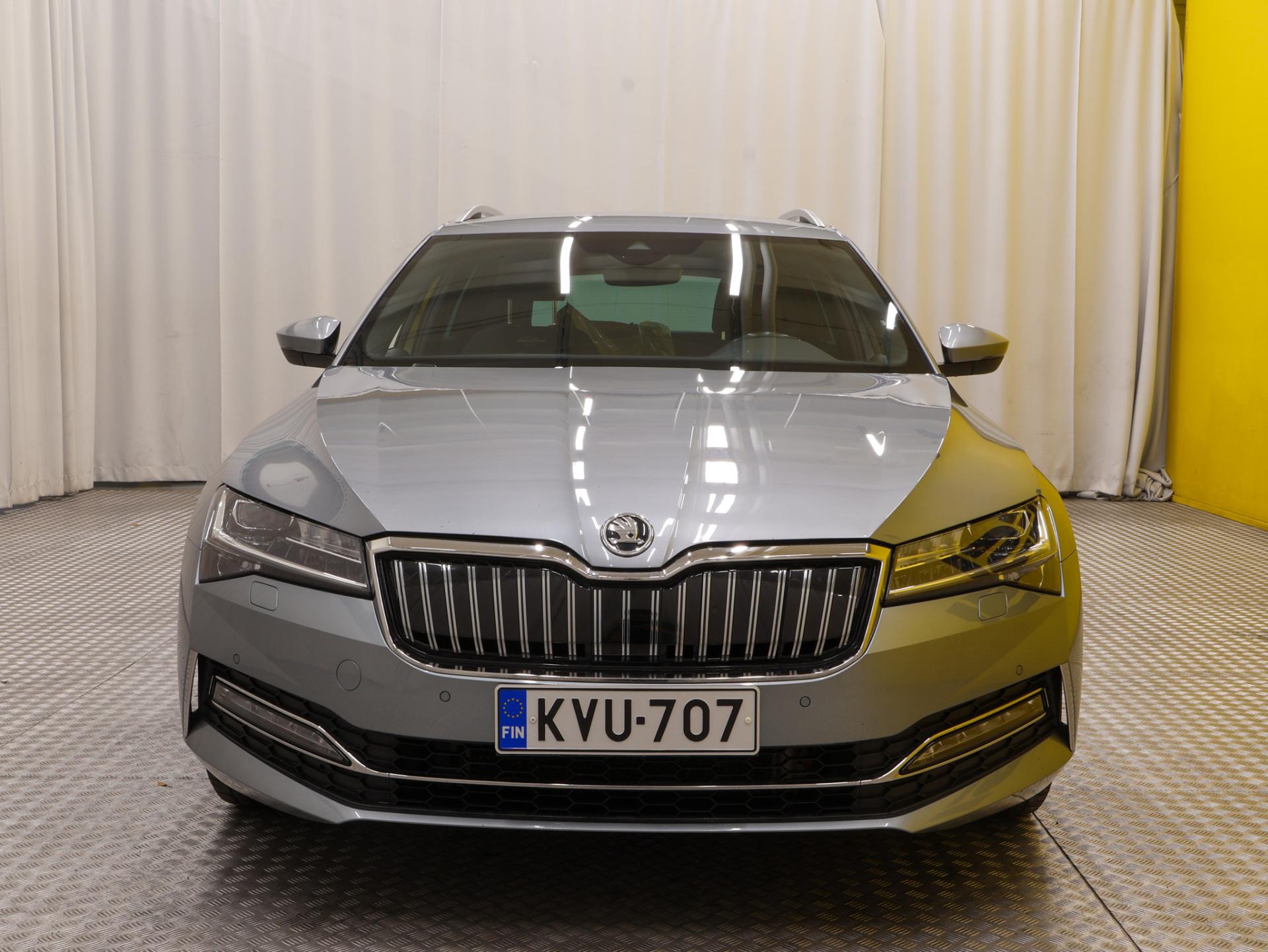 Skoda Superb 2020, kuva 6/39