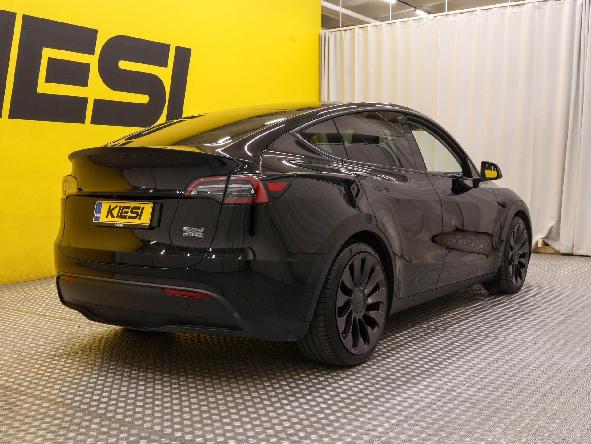 Tesla Model Y Performance AWD 2022, photo 2/29