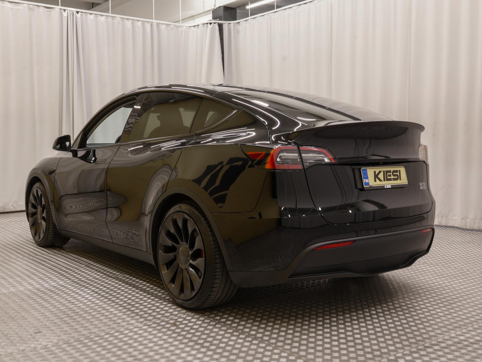 Tesla Model Y Performance AWD 2022, photo 5/29