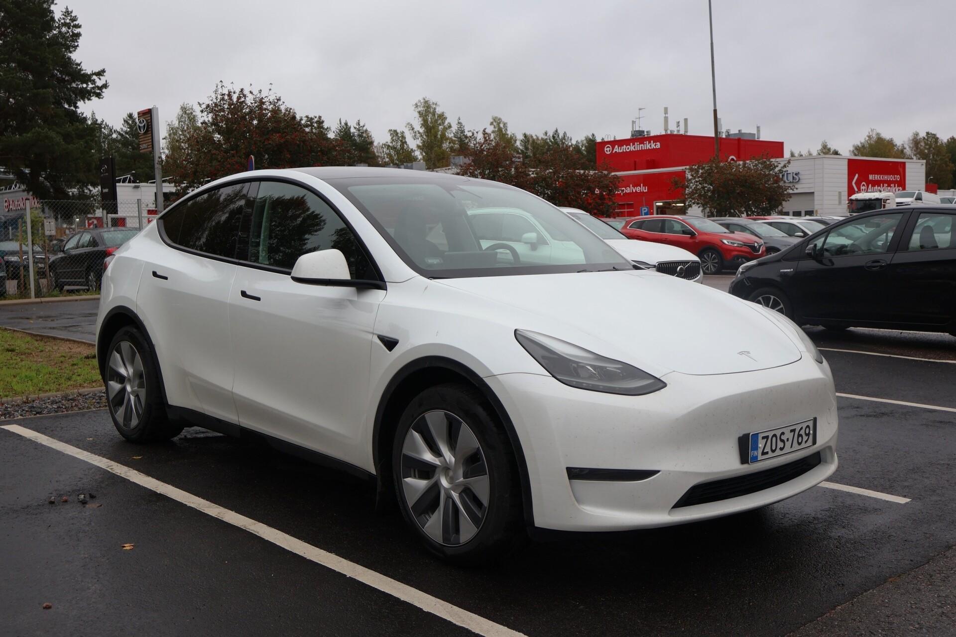 Pienoiskuva 3: 2023 Tesla Model Y