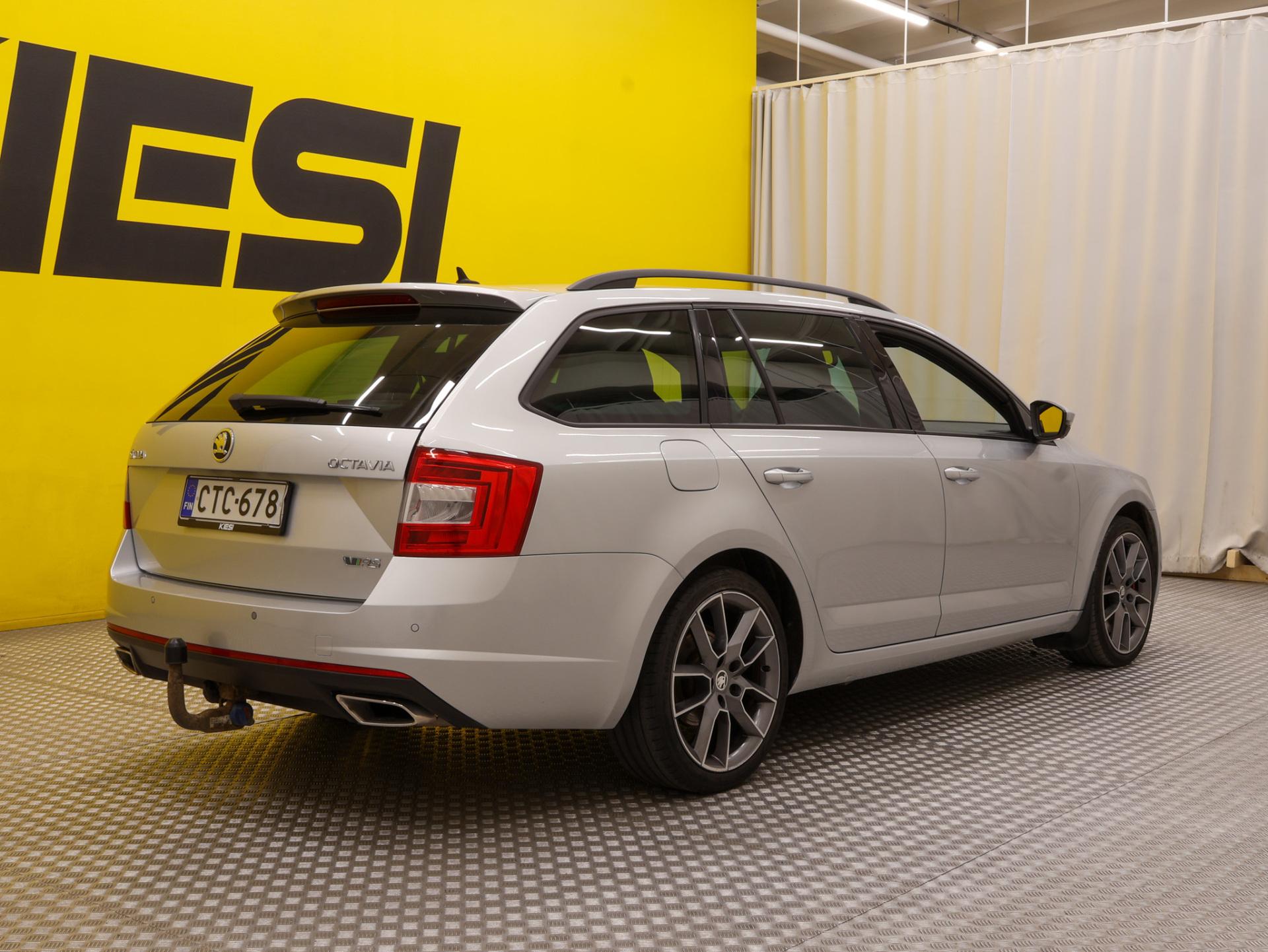 Skoda Octavia 2015, kuva 3/31