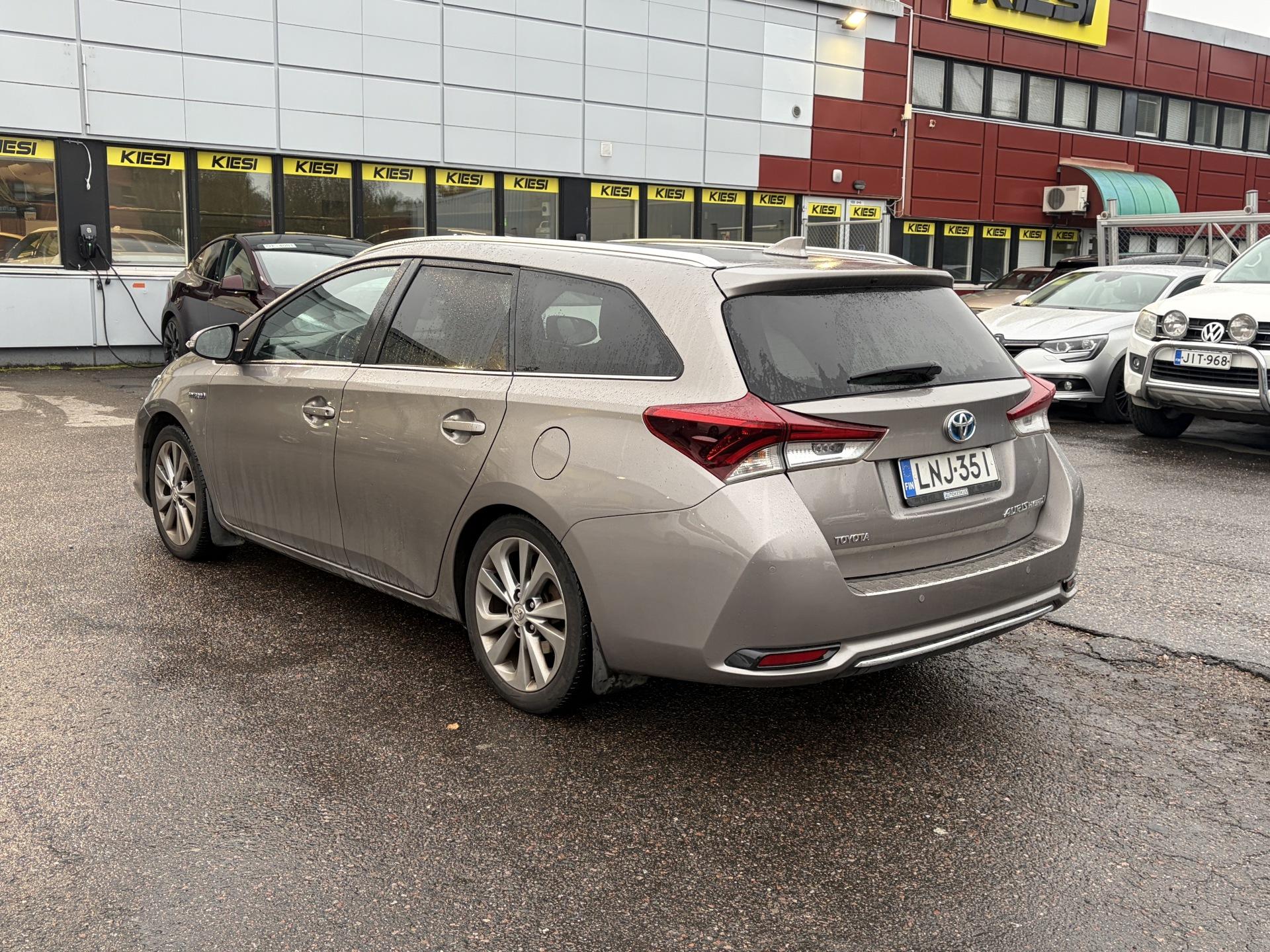 Toyota Auris 2016, kuva 5/28