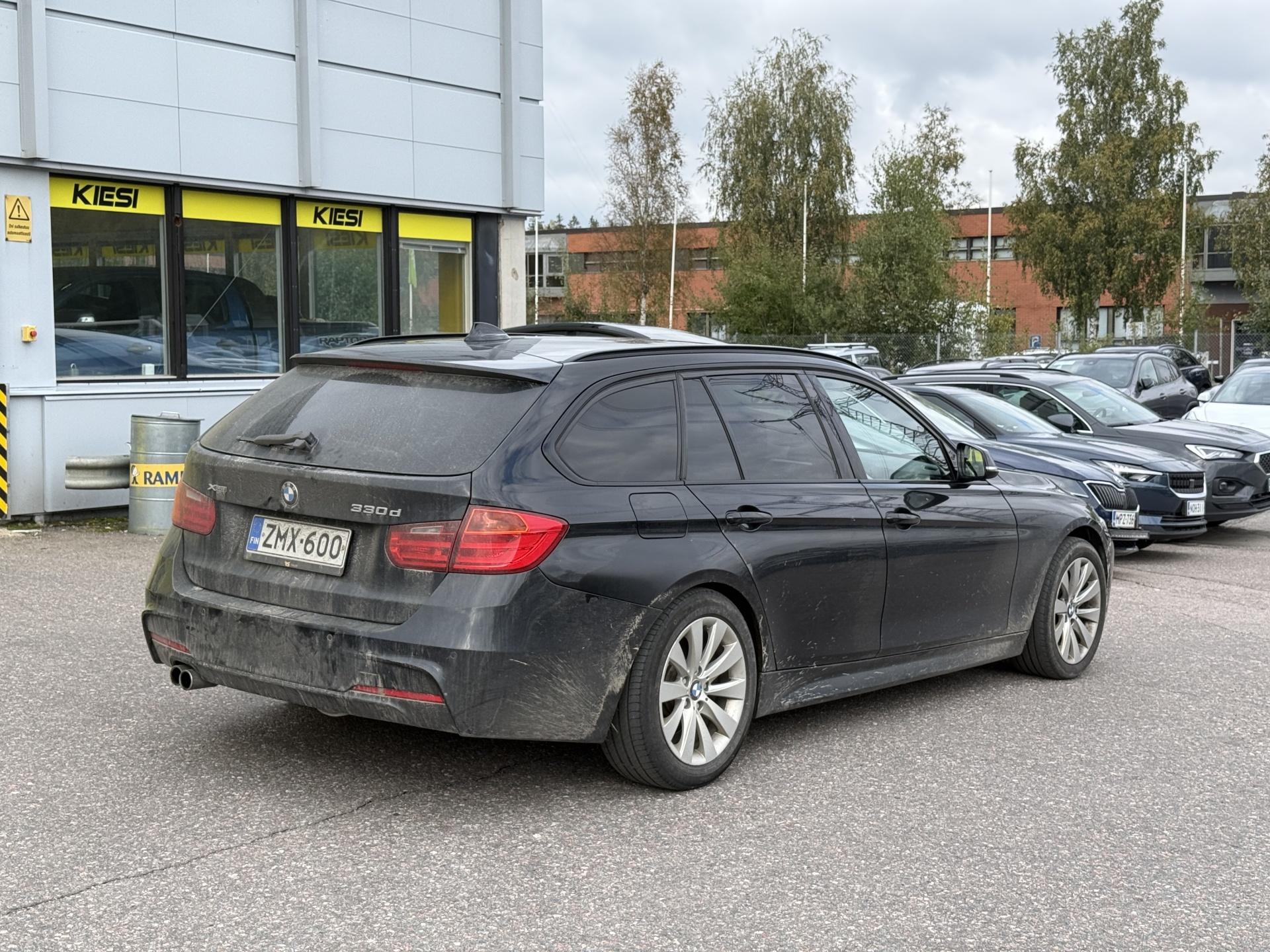 Pienoiskuva 3: 2014 BMW 330