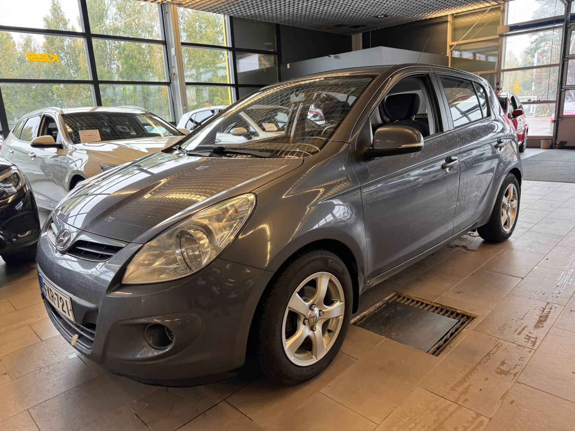 Pienoiskuva 3: 2012 Hyundai i20