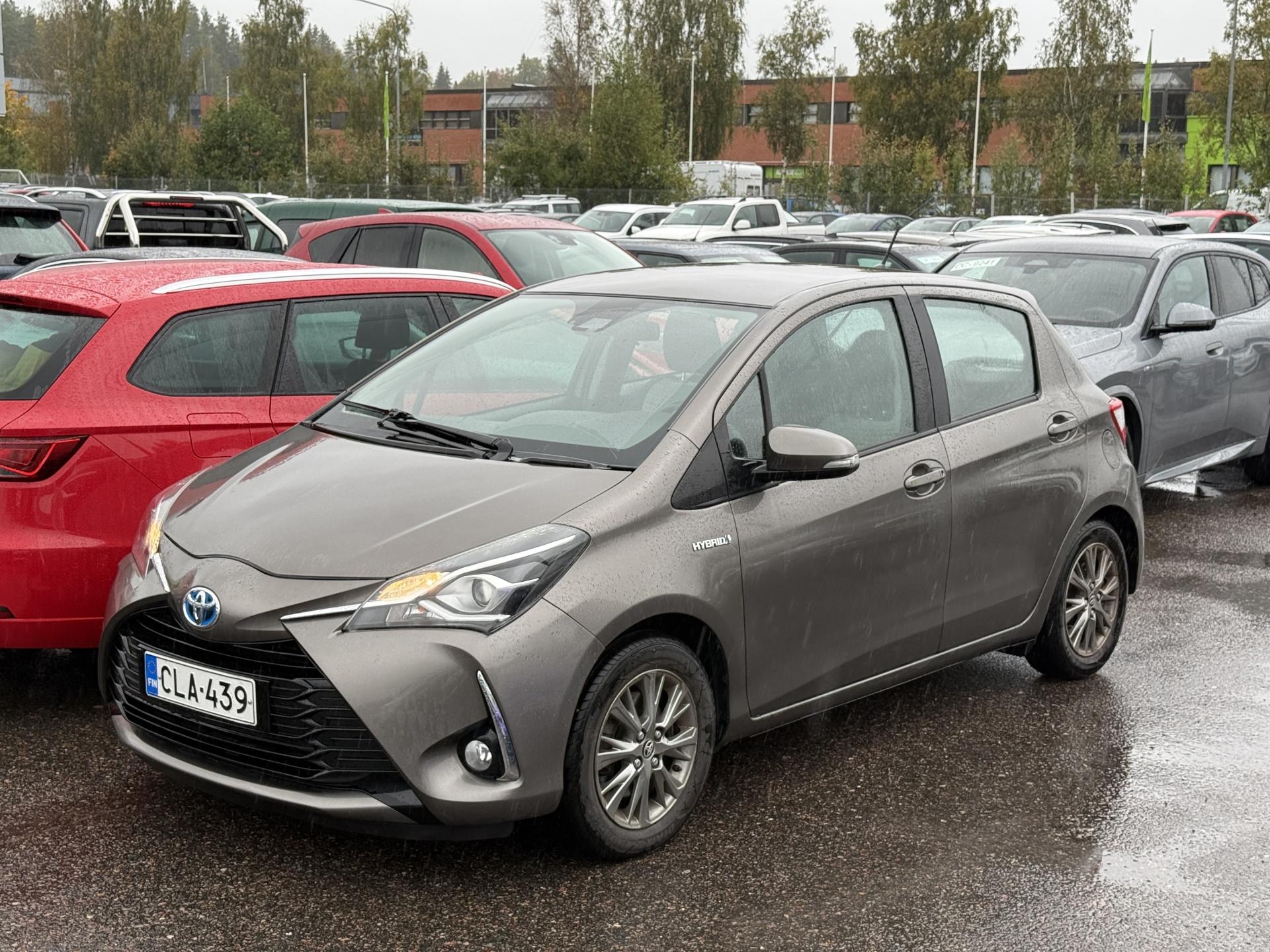 Pienoiskuva 2: 2017 Toyota Yaris