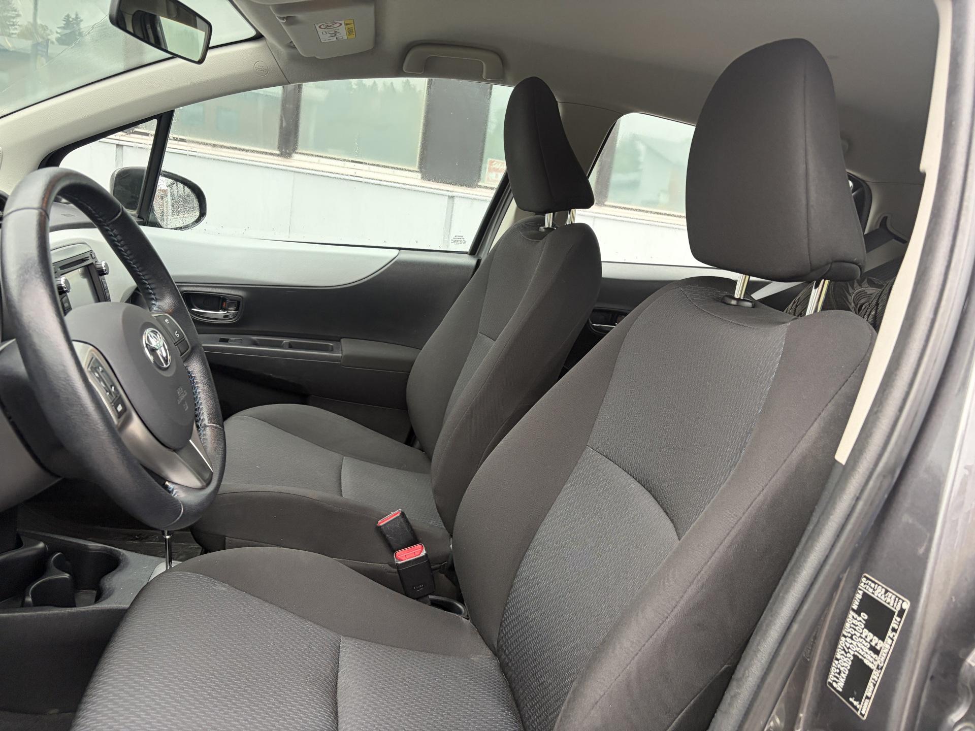 Toyota Yaris Hybrid Active 5ov 2013, kuva 7/24