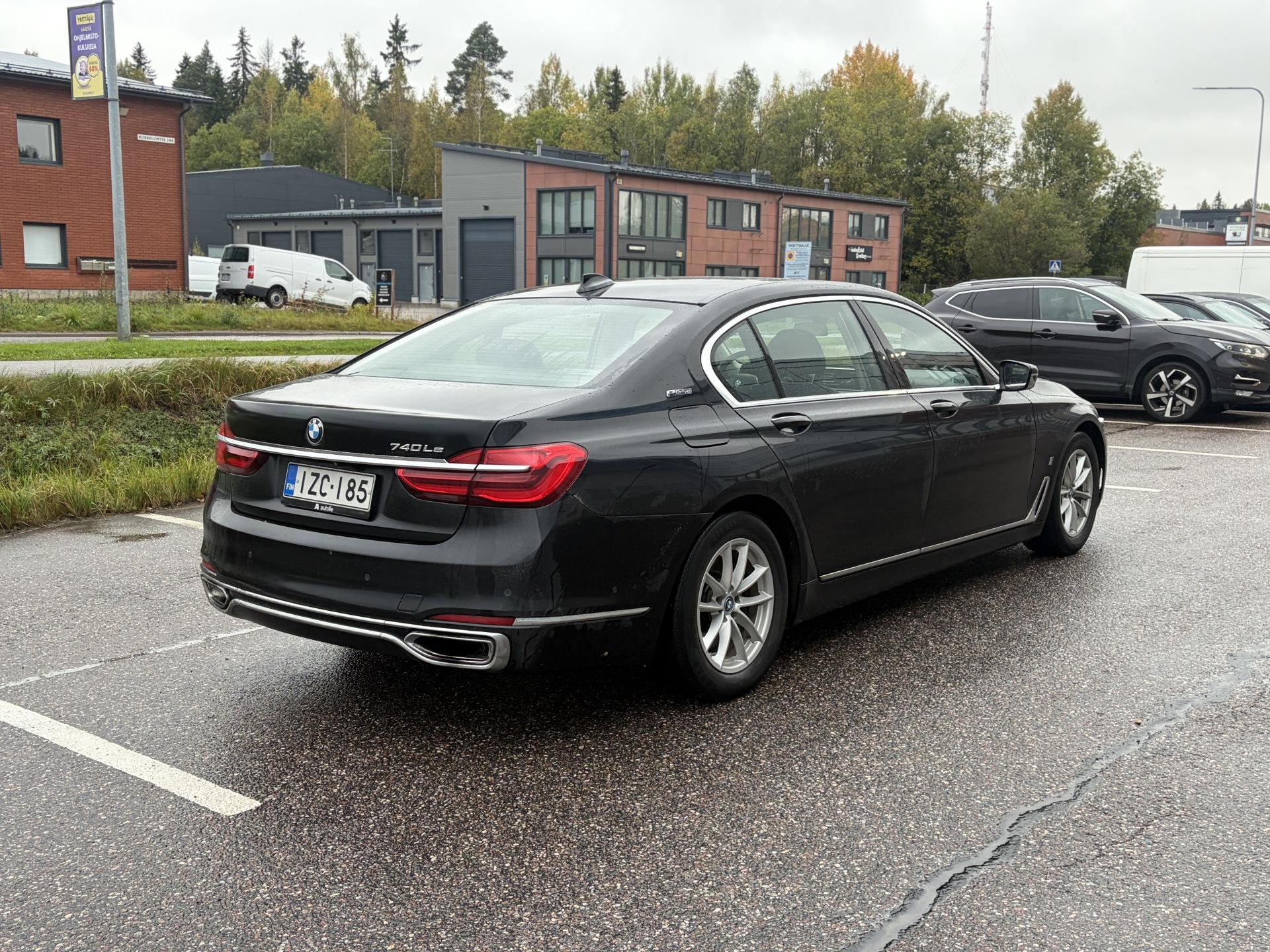Näytä kaikki kuvat: 2018 BMW 740