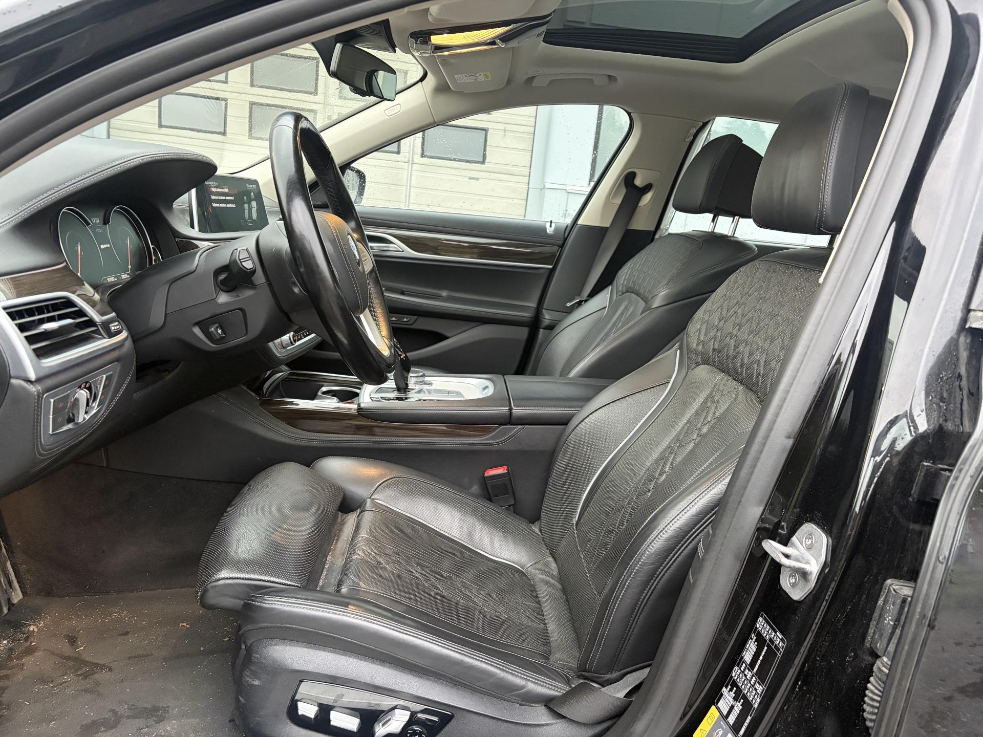 BMW 740 2018, kuva 7/38