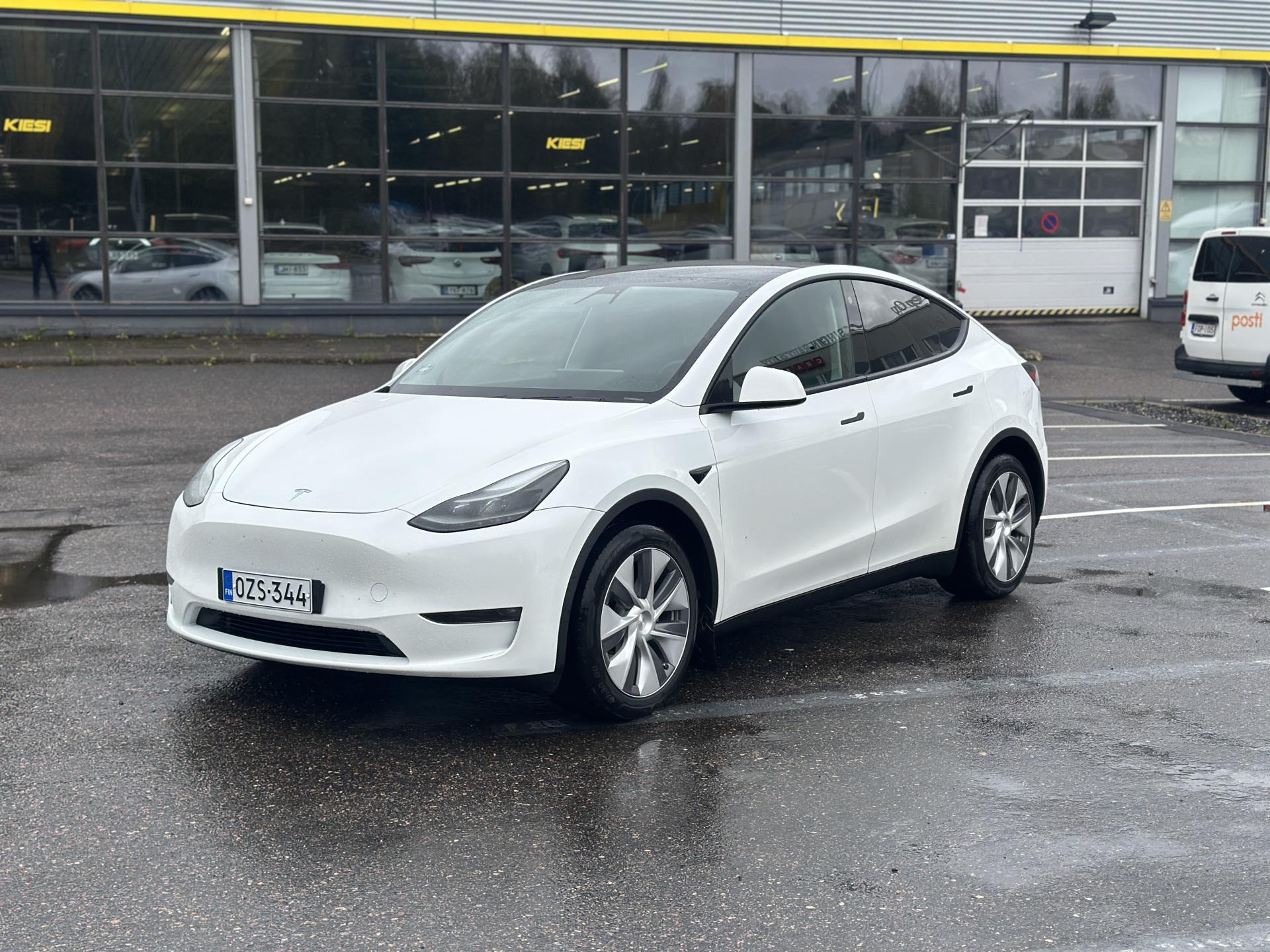 Pienoiskuva 3: 2023 Tesla Model Y