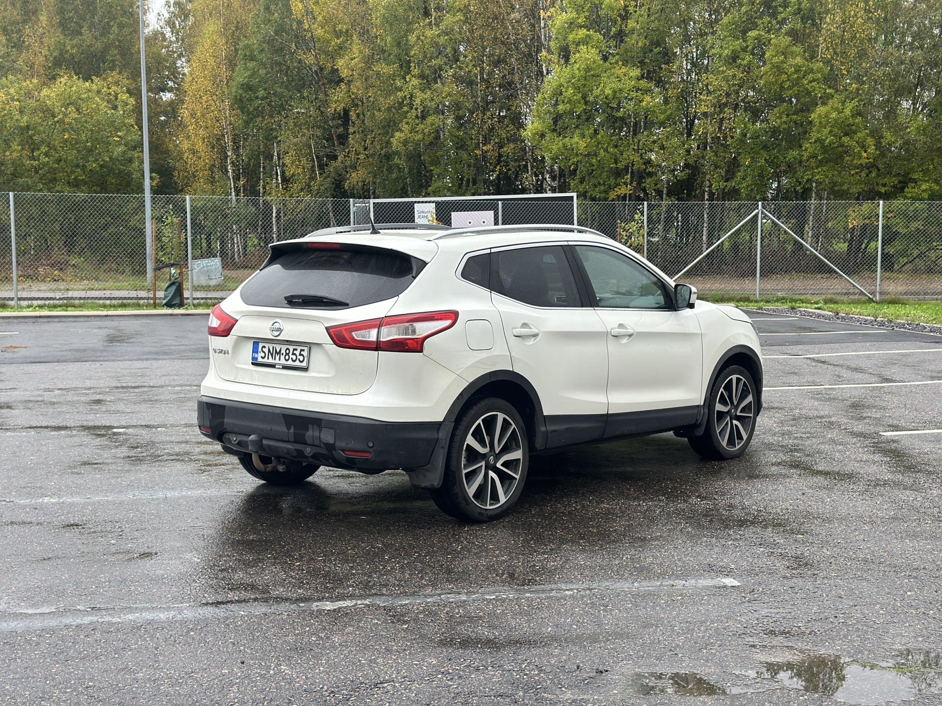 Näytä kaikki kuvat: 2015 Nissan Qashqai