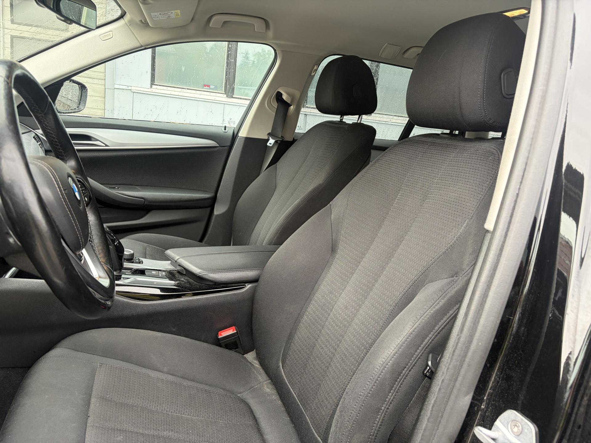 BMW 520 xDrive G31 Touring 2018, kuva 7/32
