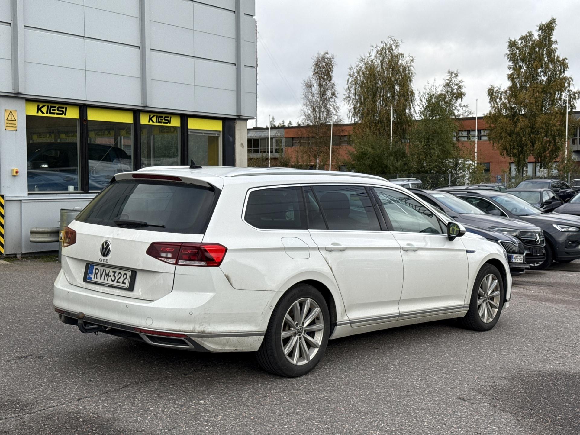 Näytä kaikki kuvat: 2021 Volkswagen Passat