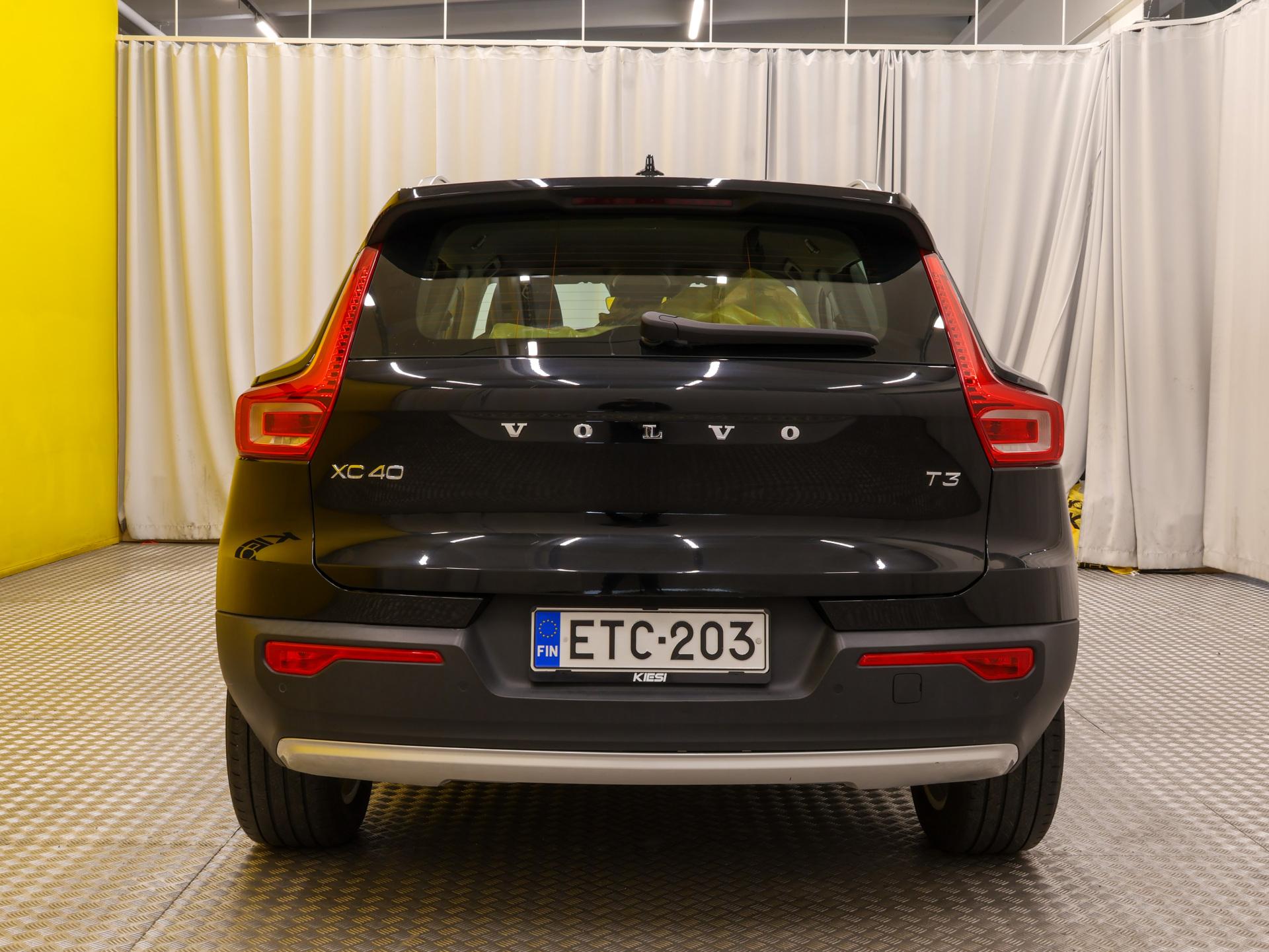Volvo XC40 T3 Momentum aut 2020, kuva 4/32