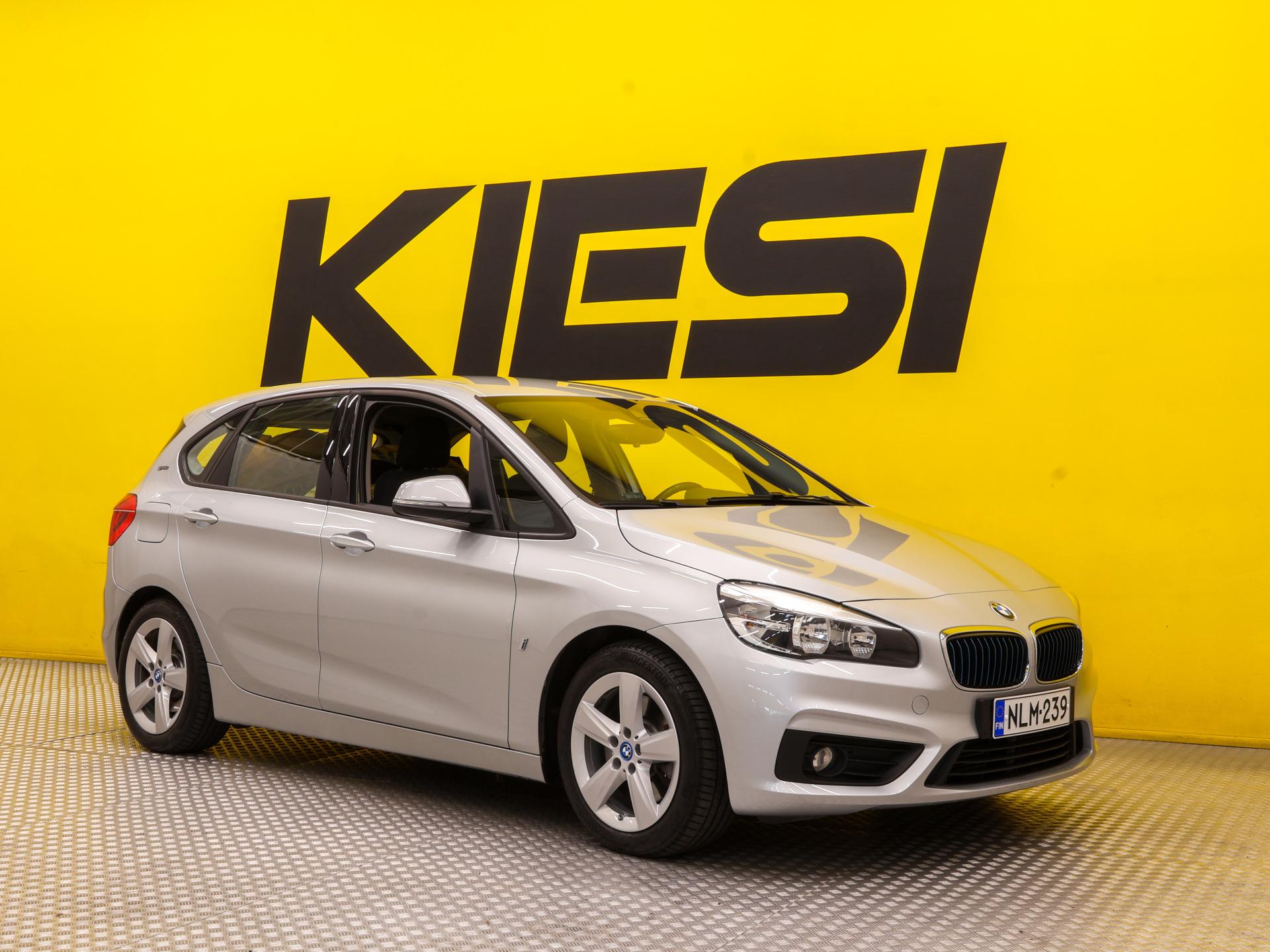 2017 BMW 225