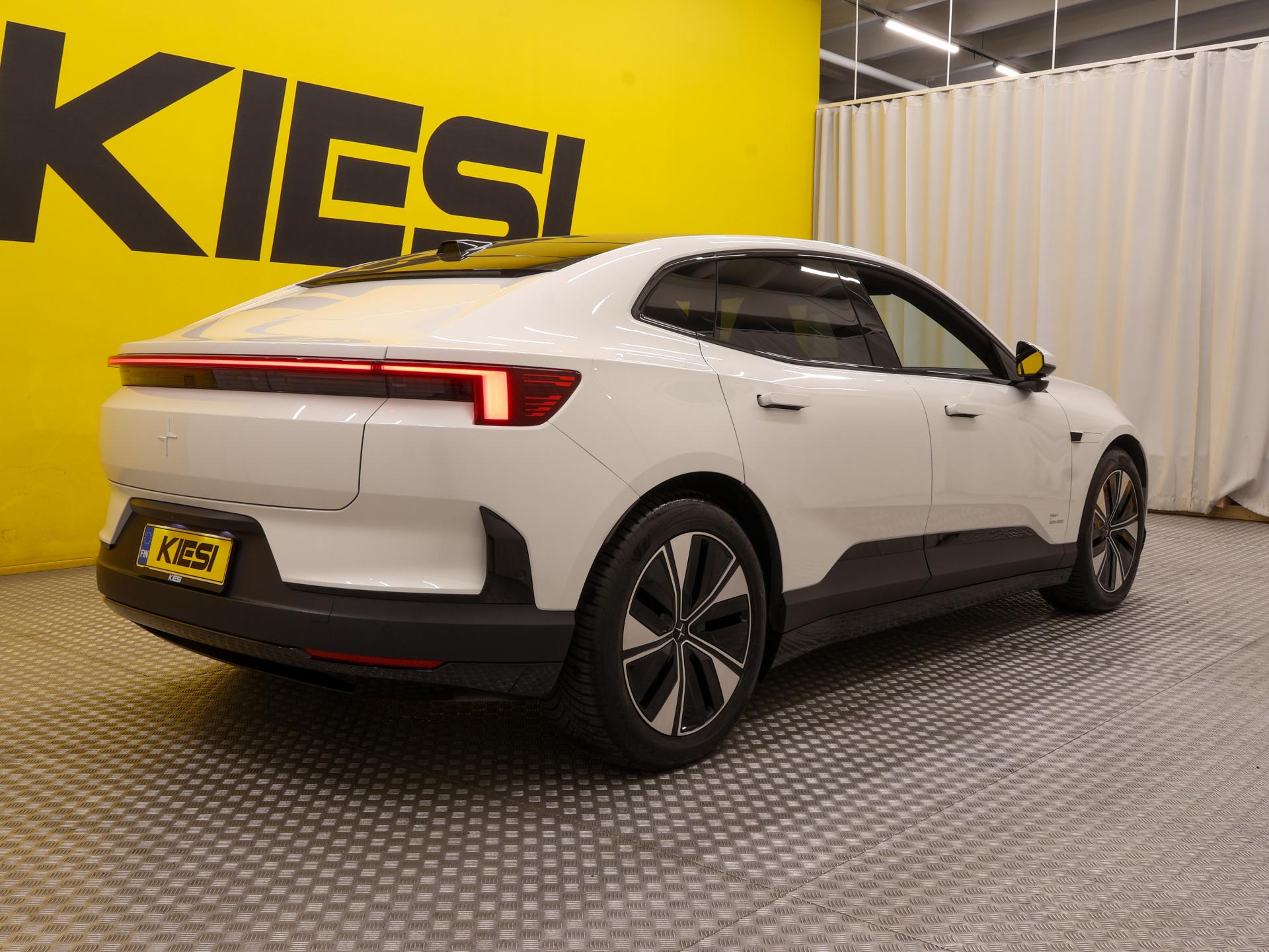 Pienoiskuva 2: 2026 Polestar 4