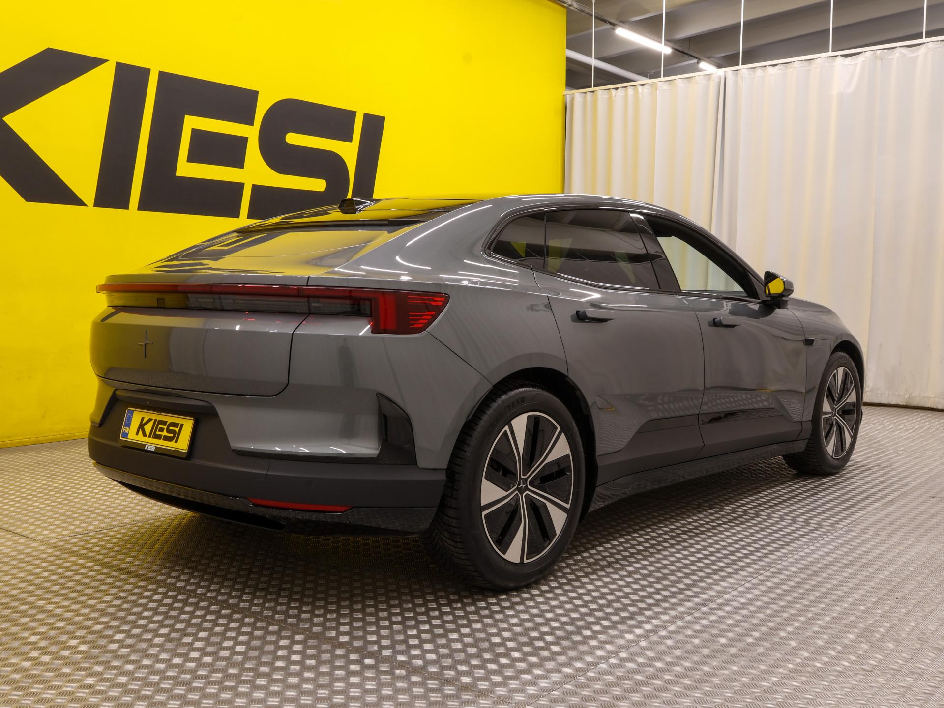 Pienoiskuva 2: 2026 Polestar 4