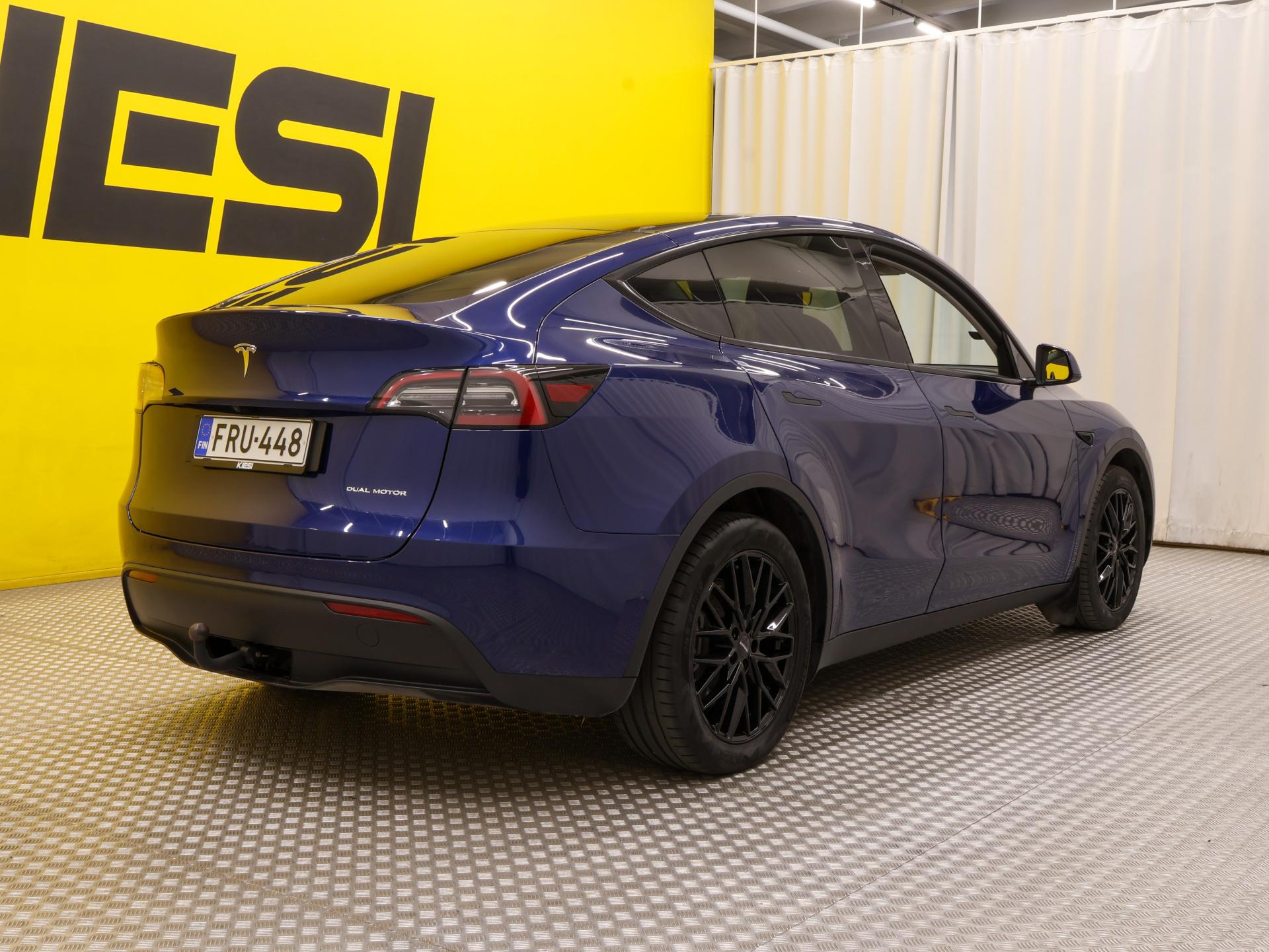 Tesla Model Y Long Range Dual Motor AWD 2022, photo 2/30