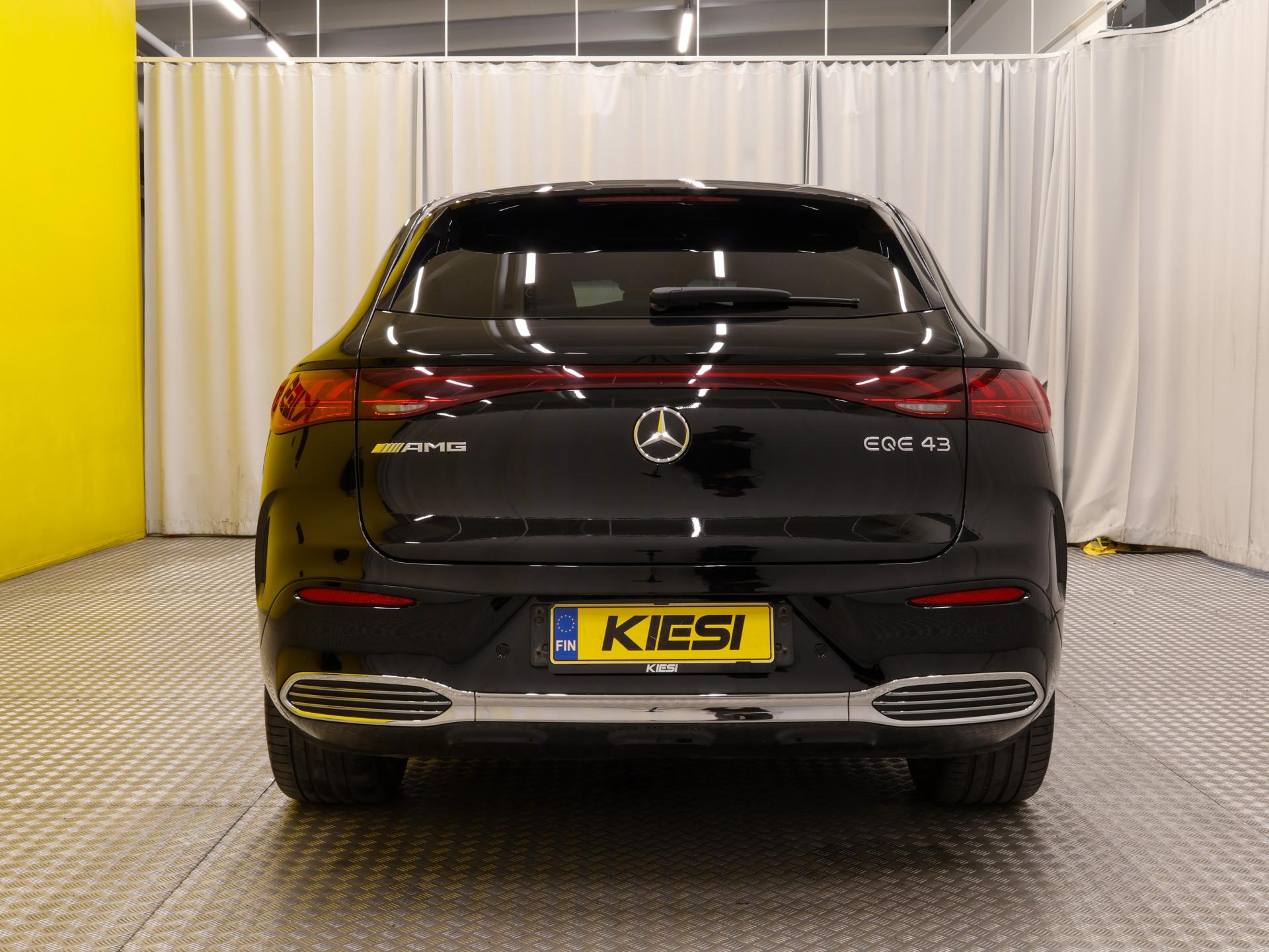 Näytä kaikki kuvat: 2024 Mercedes-Benz EQE SUV
