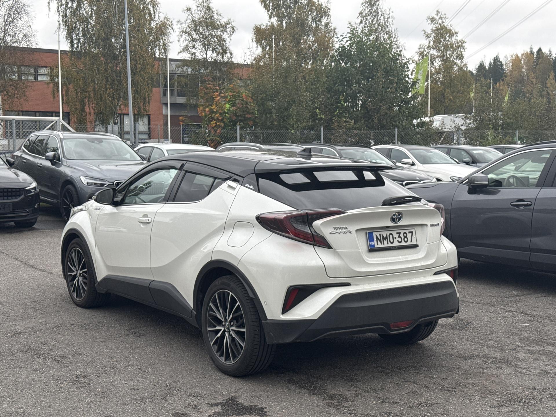 Näytä kaikki kuvat: 2019 Toyota C-HR