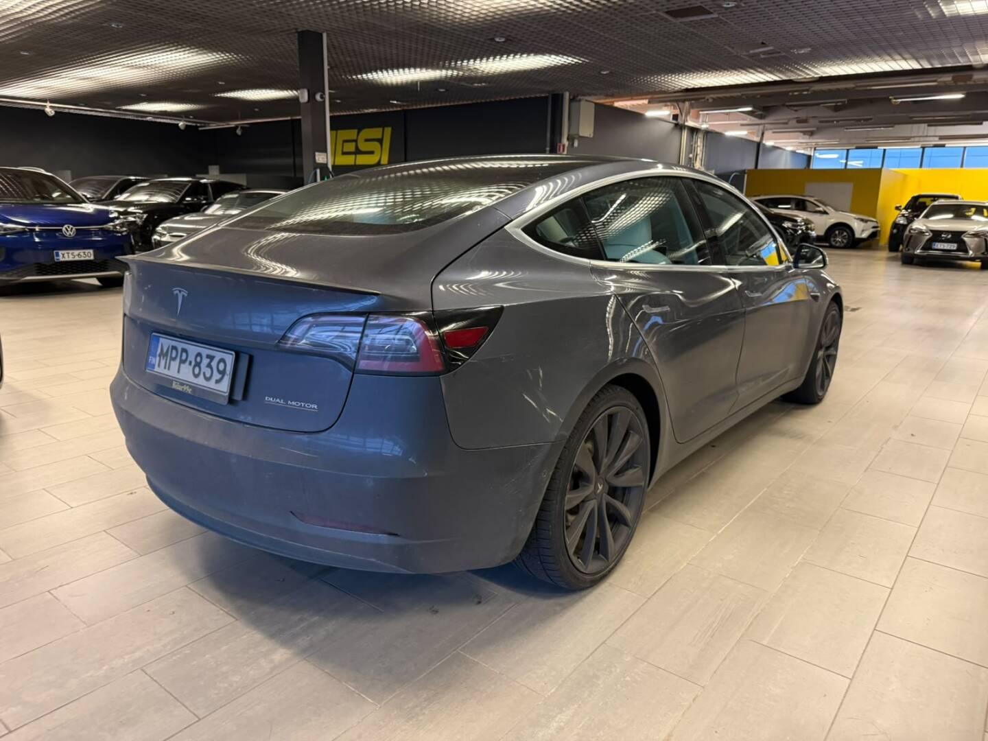 Näytä kaikki kuvat: 2019 Tesla Model 3