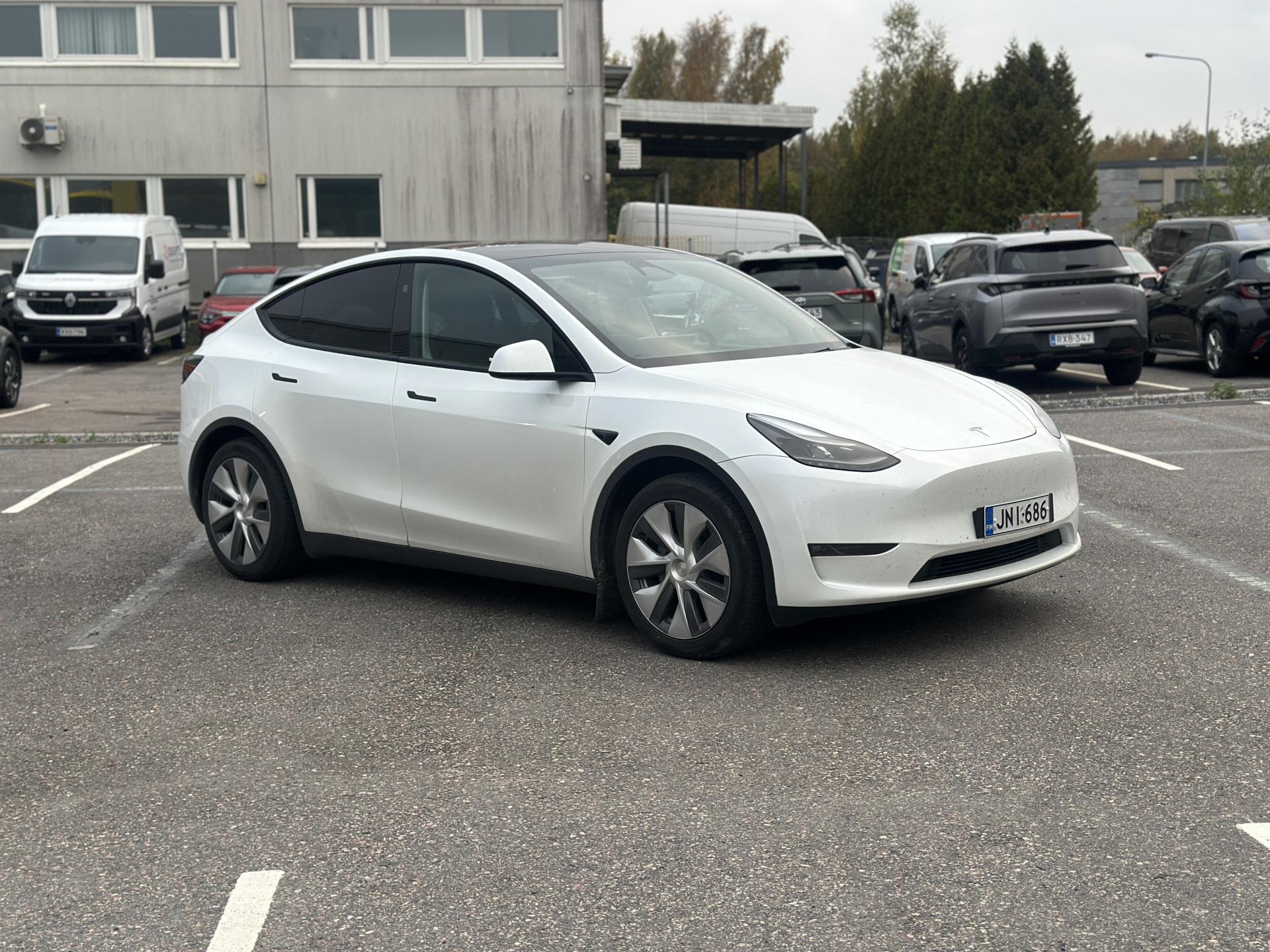 Pienoiskuva 3: 2024 Tesla Model Y