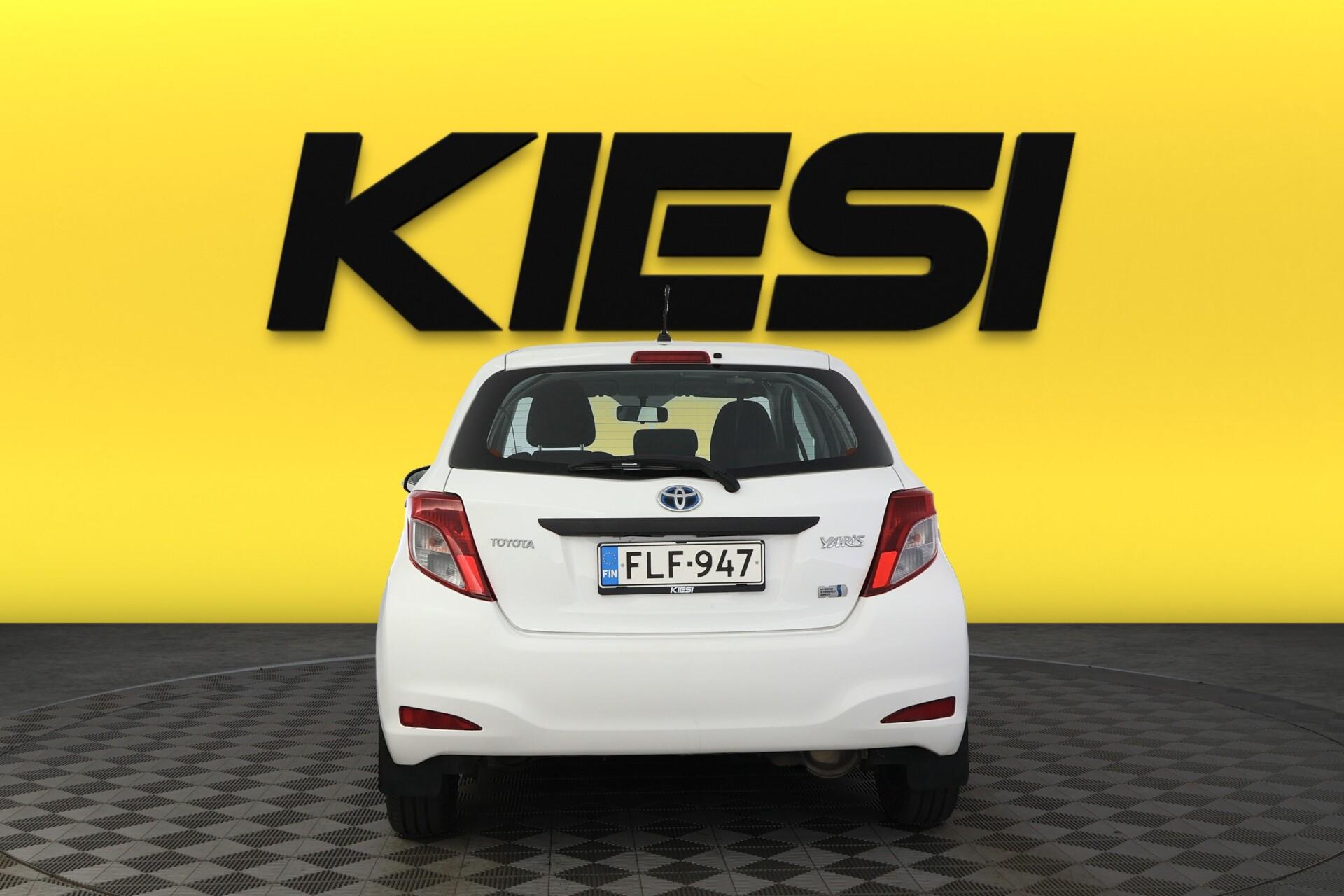 Näytä kaikki kuvat: 2013 Toyota Yaris