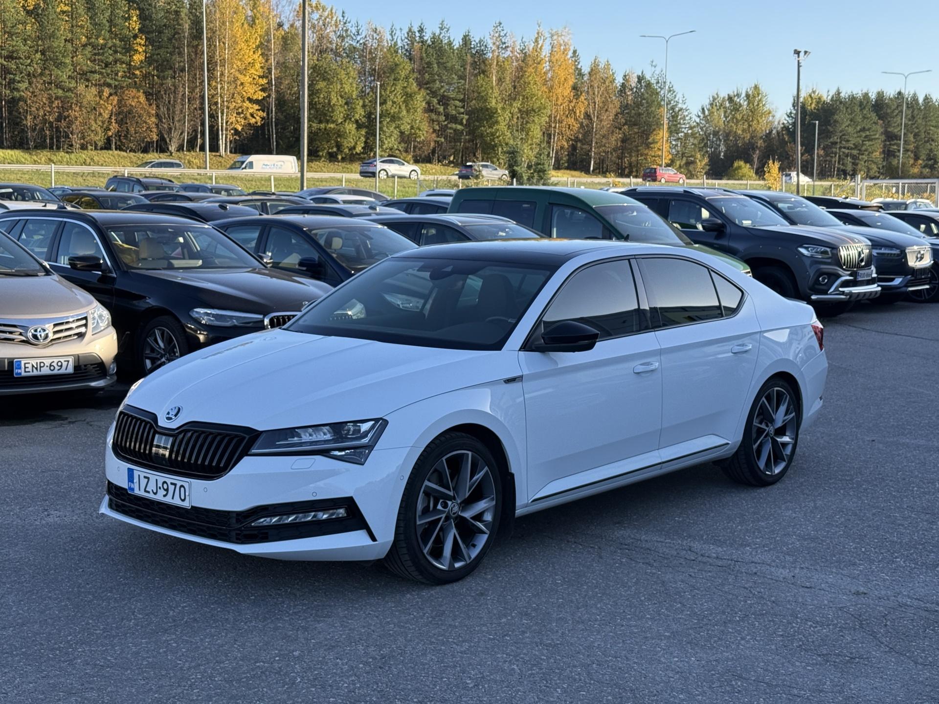 Pienoiskuva 2: 2021 Skoda Superb
