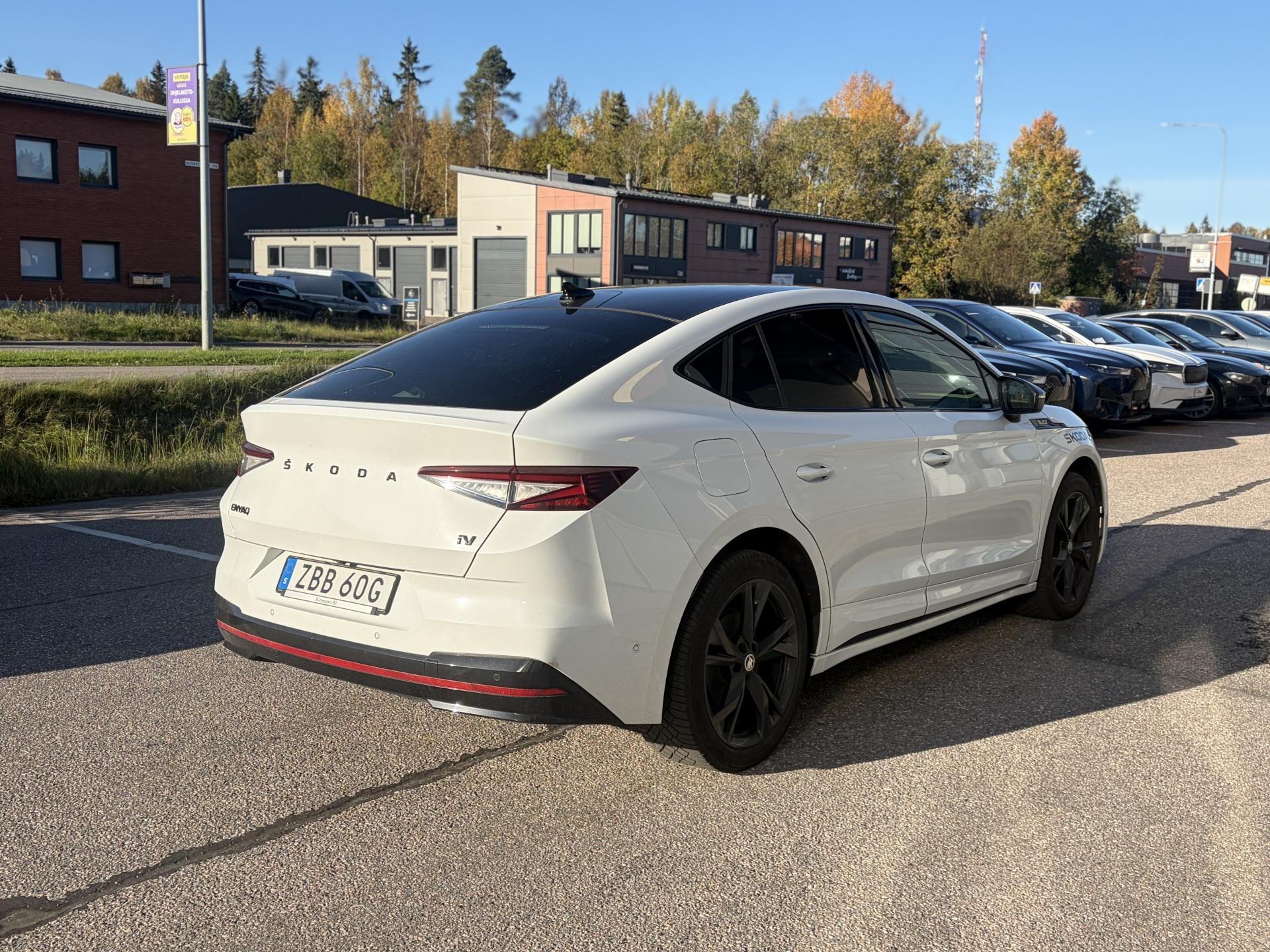 Näytä kaikki kuvat: 2023 Skoda Enyaq