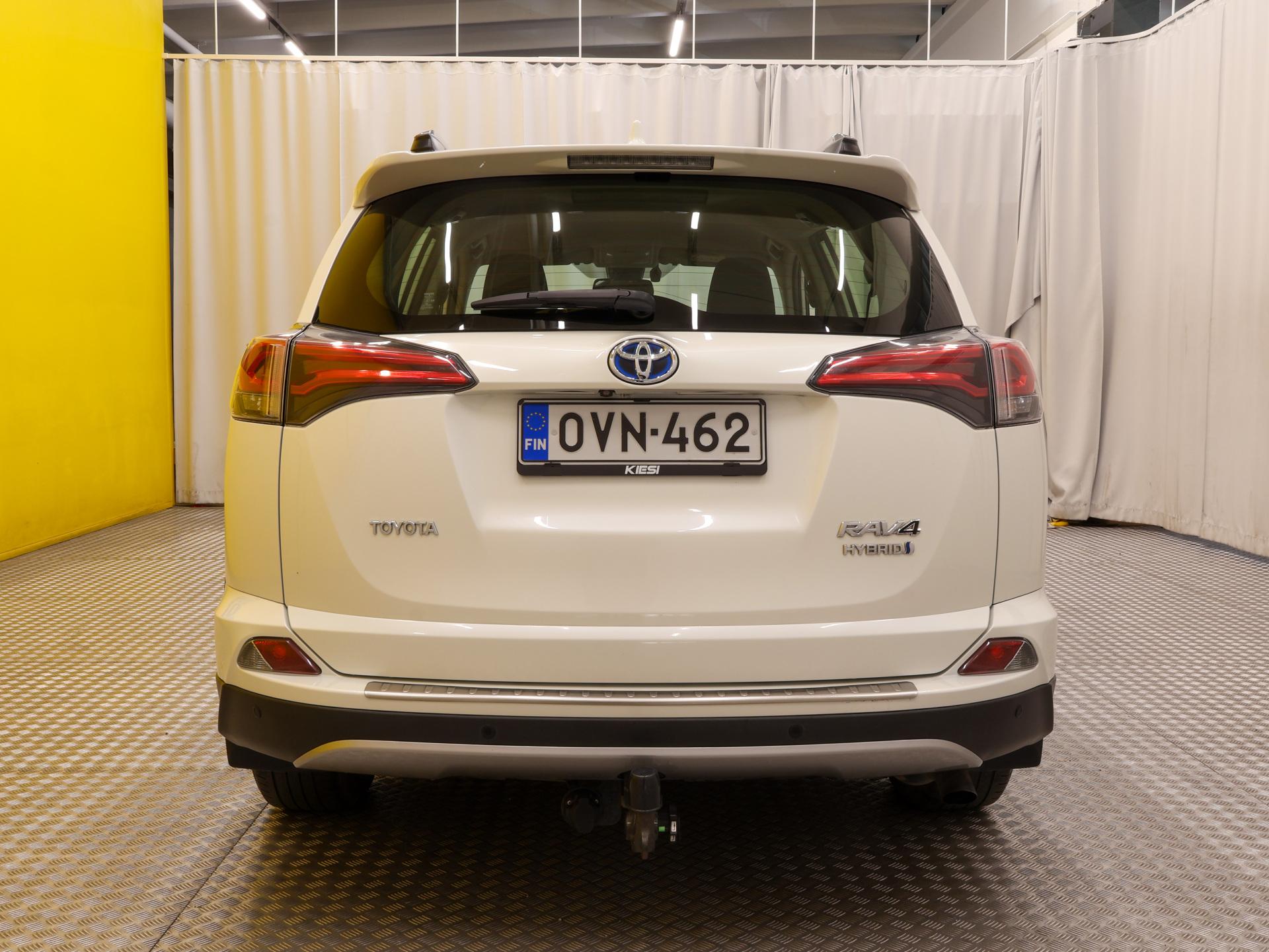 Näytä kaikki kuvat: 2017 Toyota RAV4