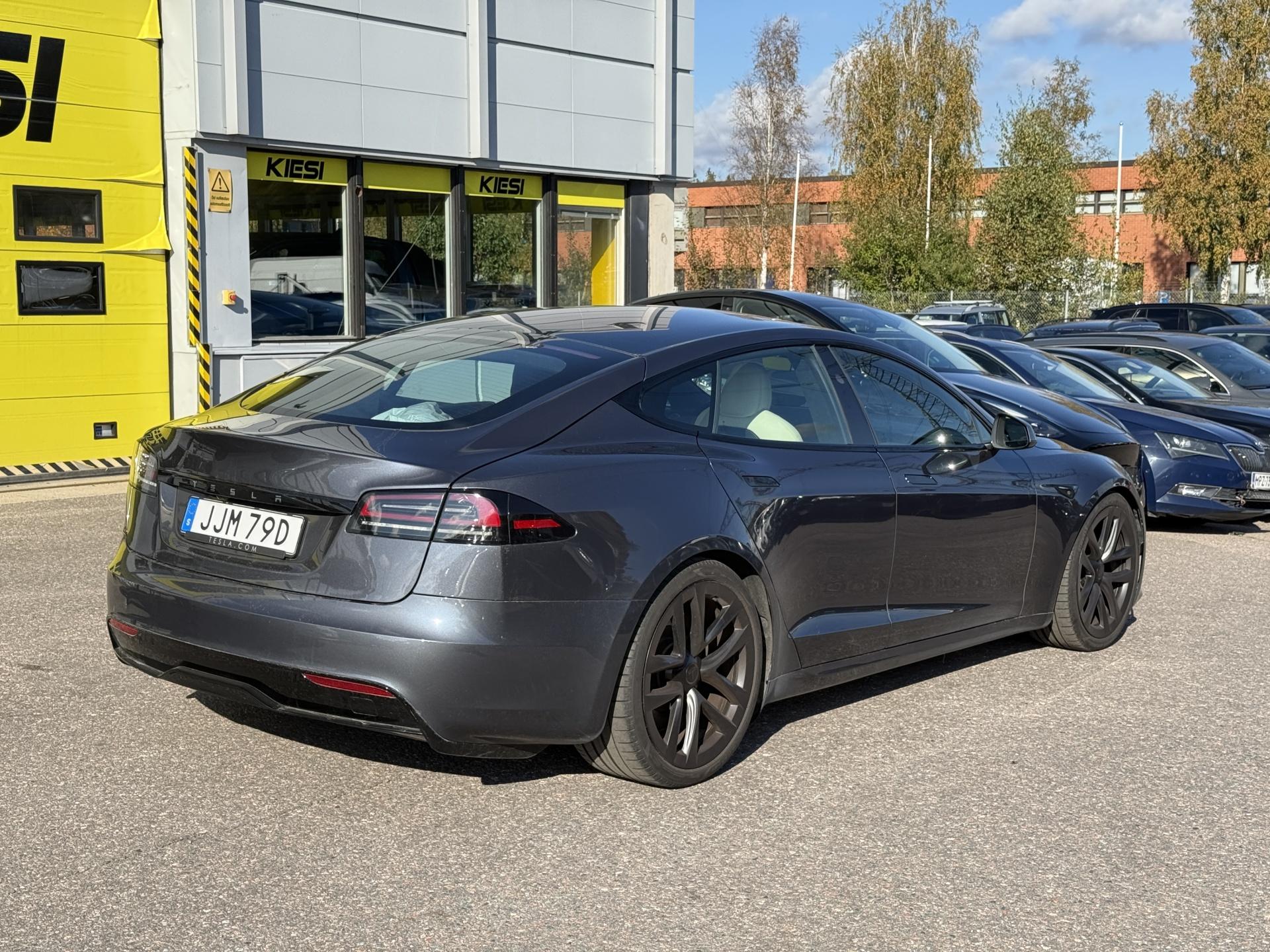 Näytä kaikki kuvat: 2023 Tesla Model S