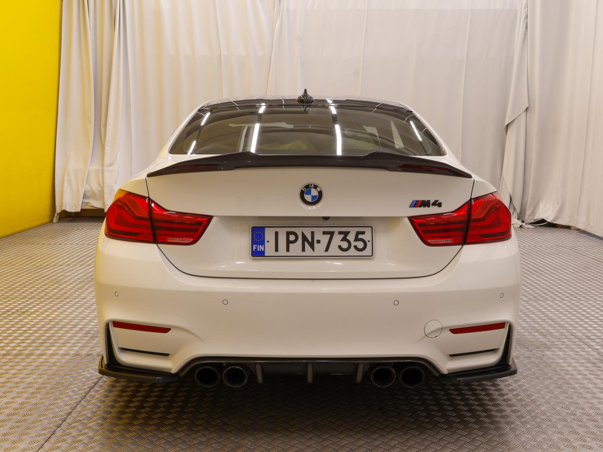 Näytä kaikki kuvat: 2014 BMW M4